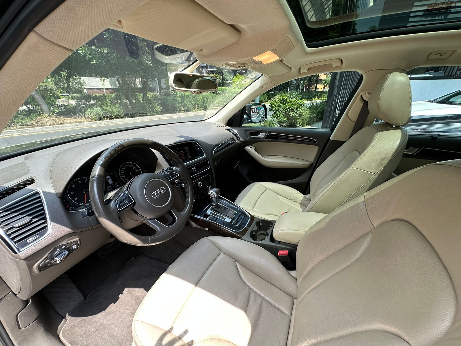 Audi Q5 Luxury 2014