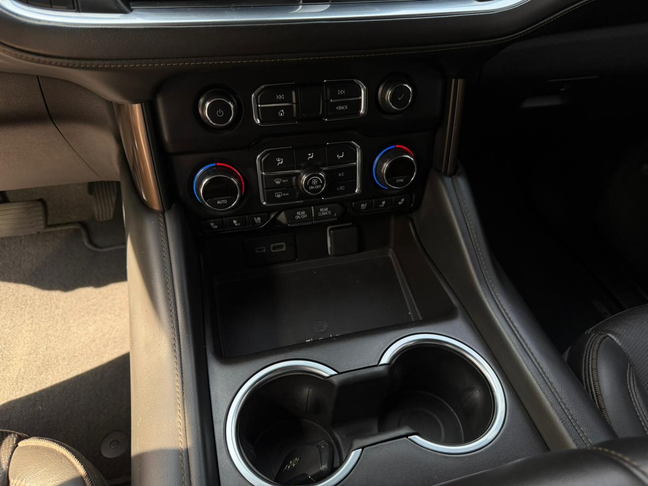 Chevrolet Suburban High Country 6.2L Blindada 2021