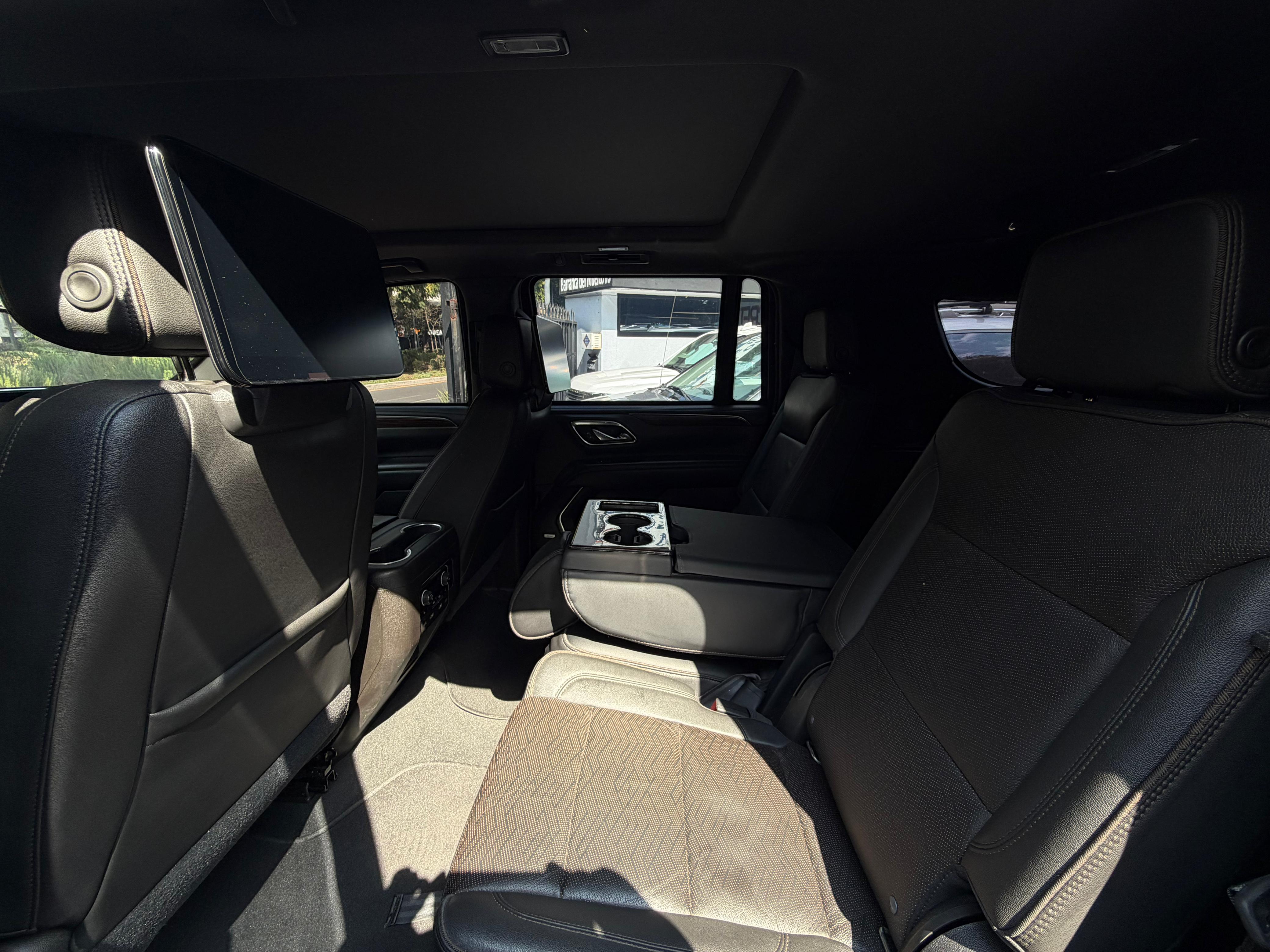 Chevrolet Suburban High Country 6.2L Blindada 2021