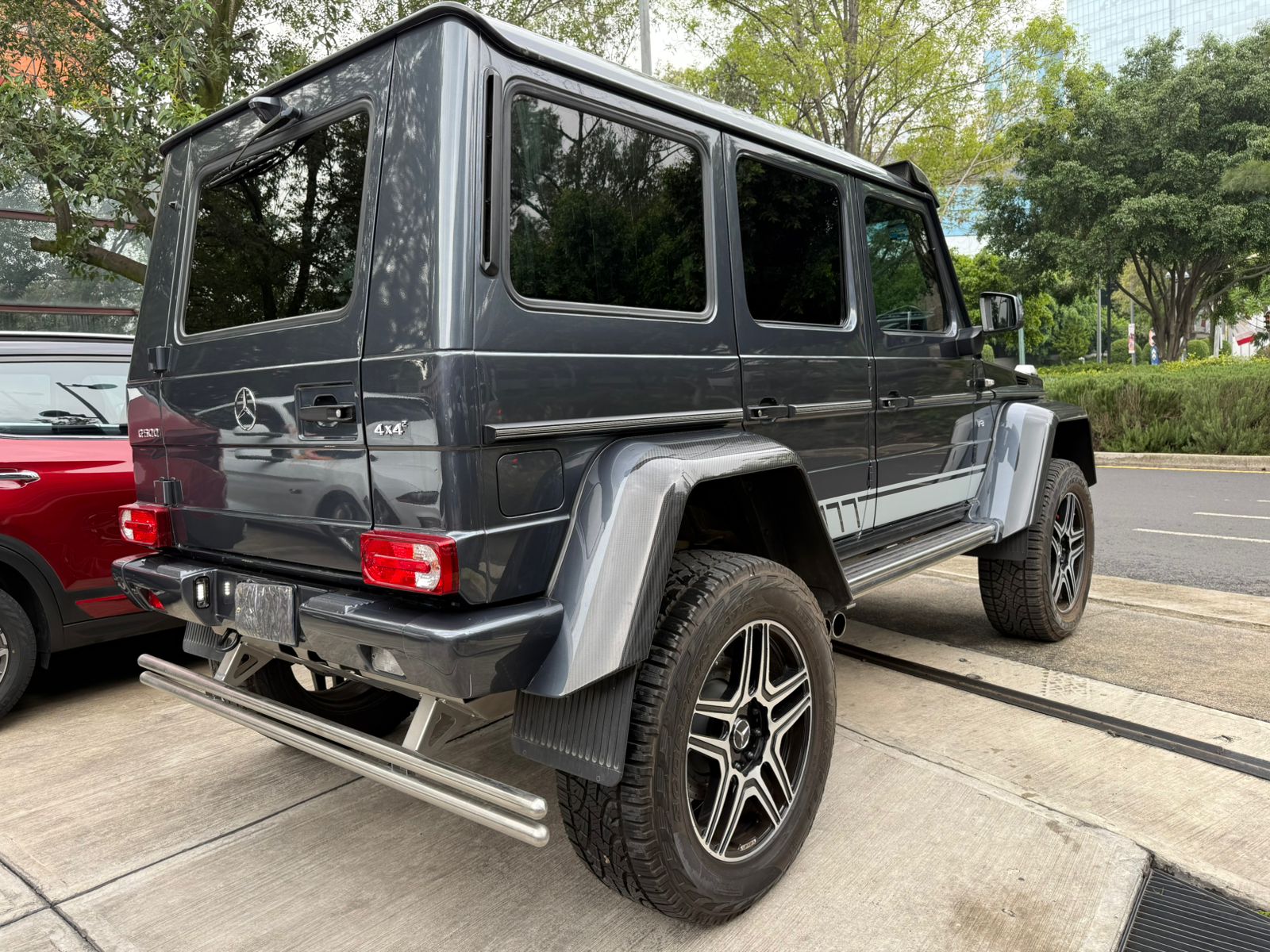 Mercedes-Benz G500 Square 2018