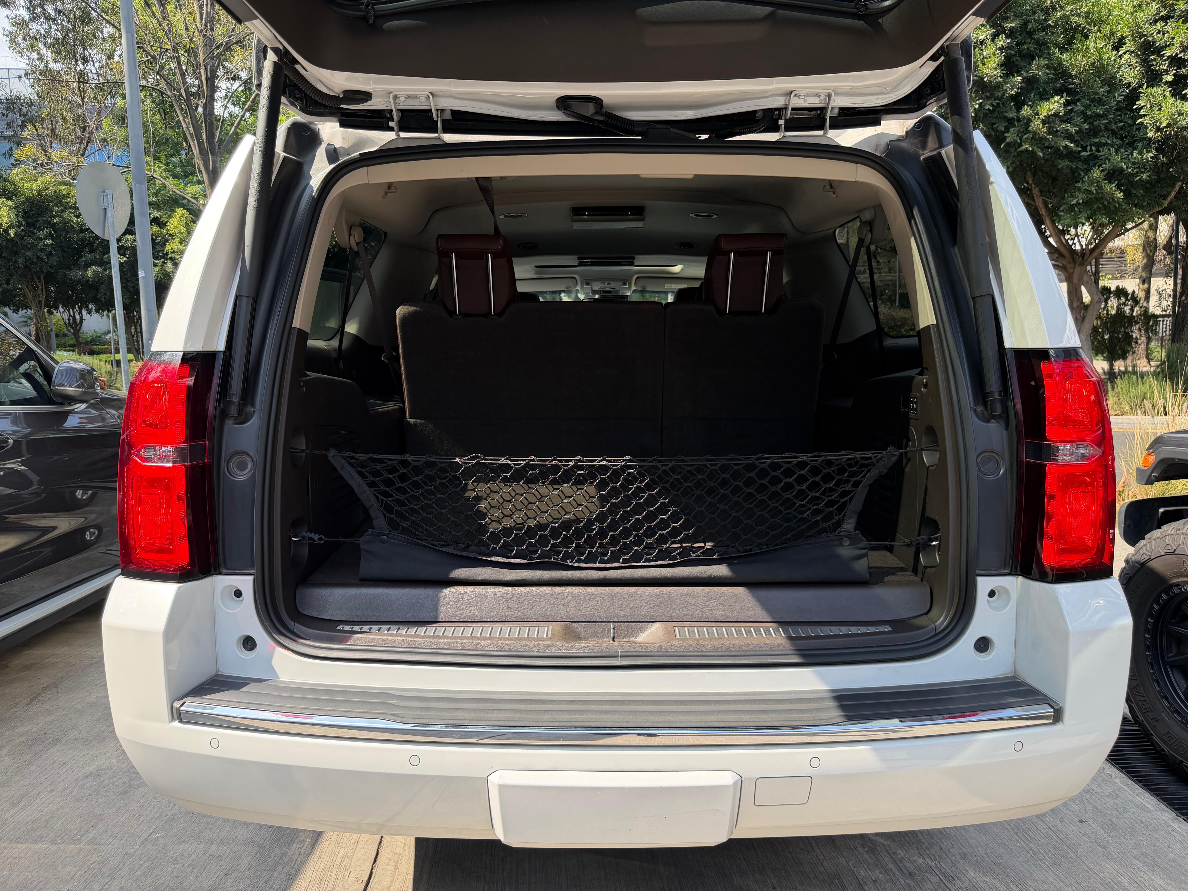 Chevrolet Suburban Premier 2018