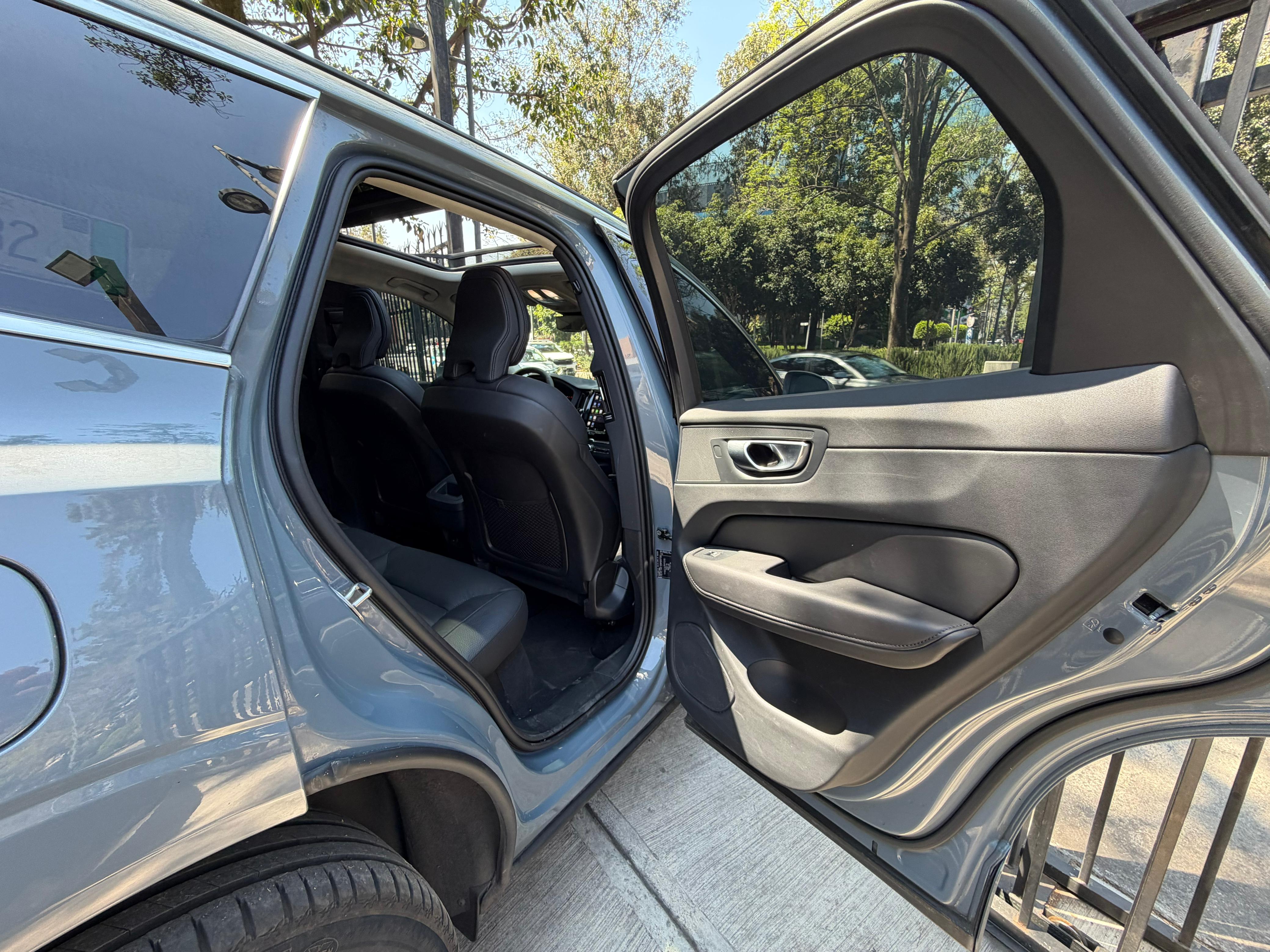 Volvo XC60 B5 Plus Awd Mild-Hybrid 2024