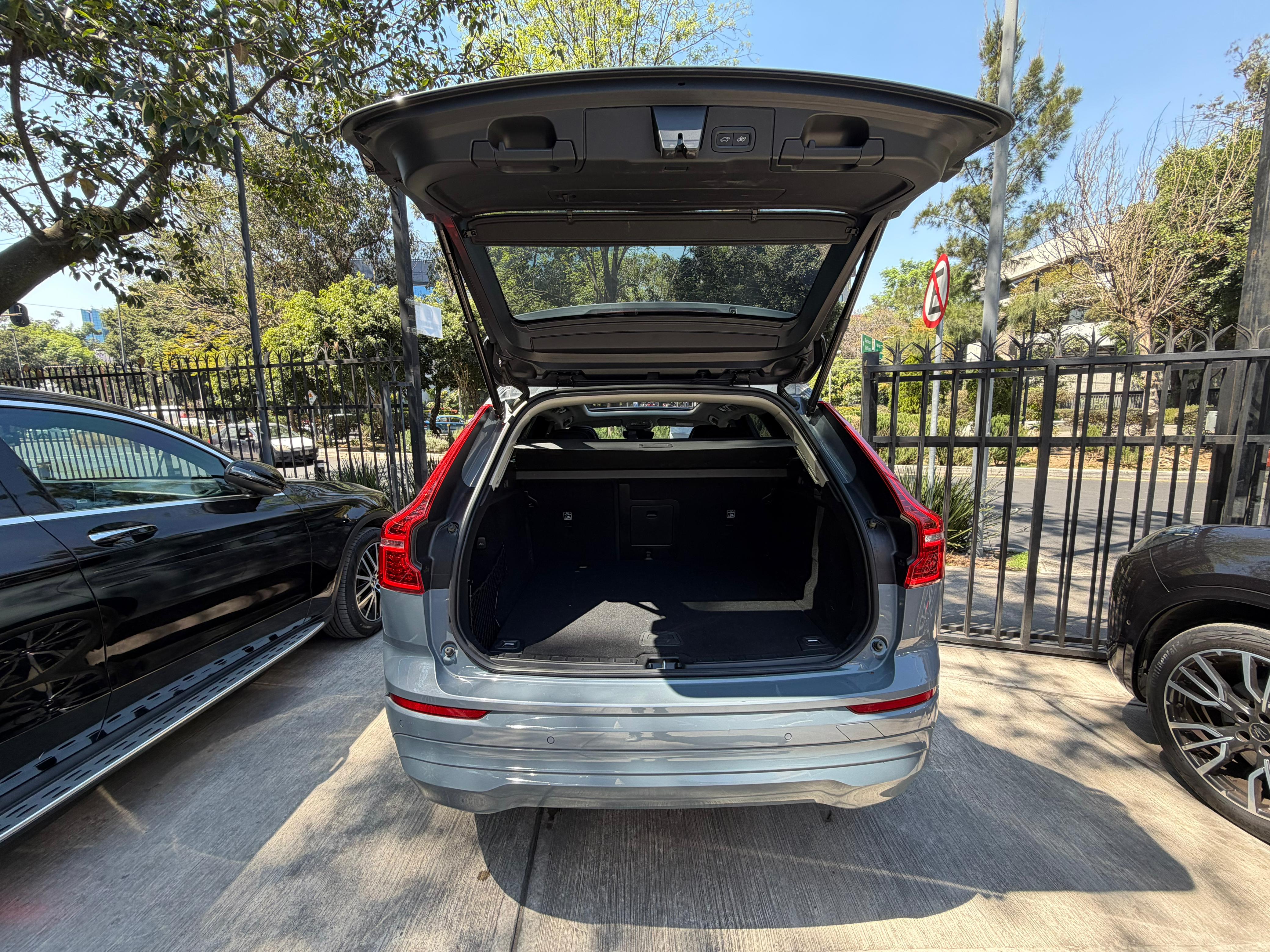 Volvo XC60 B5 Plus Awd Mild-Hybrid 2024