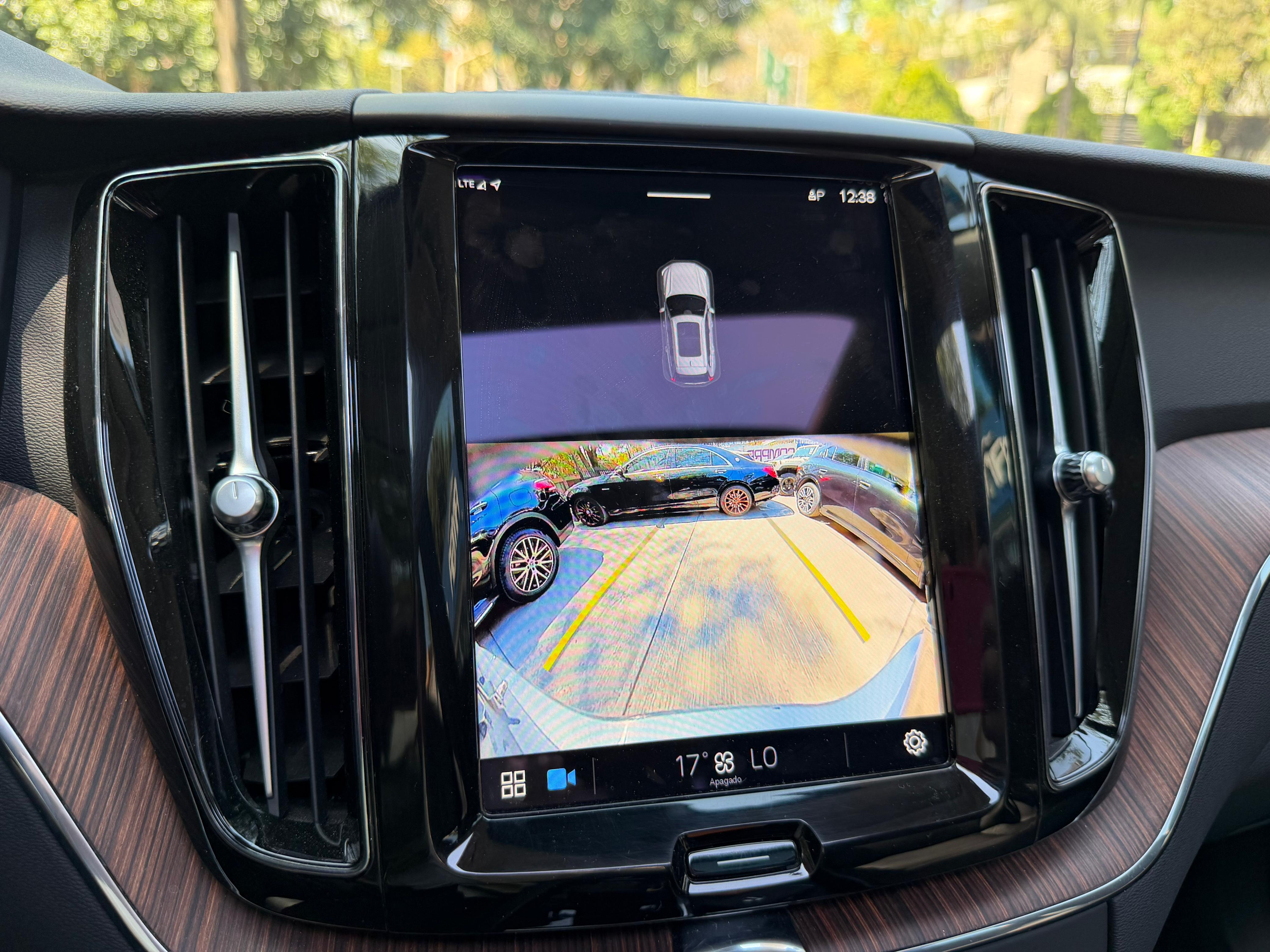 Volvo XC60 B5 Plus Awd Mild-Hybrid 2024