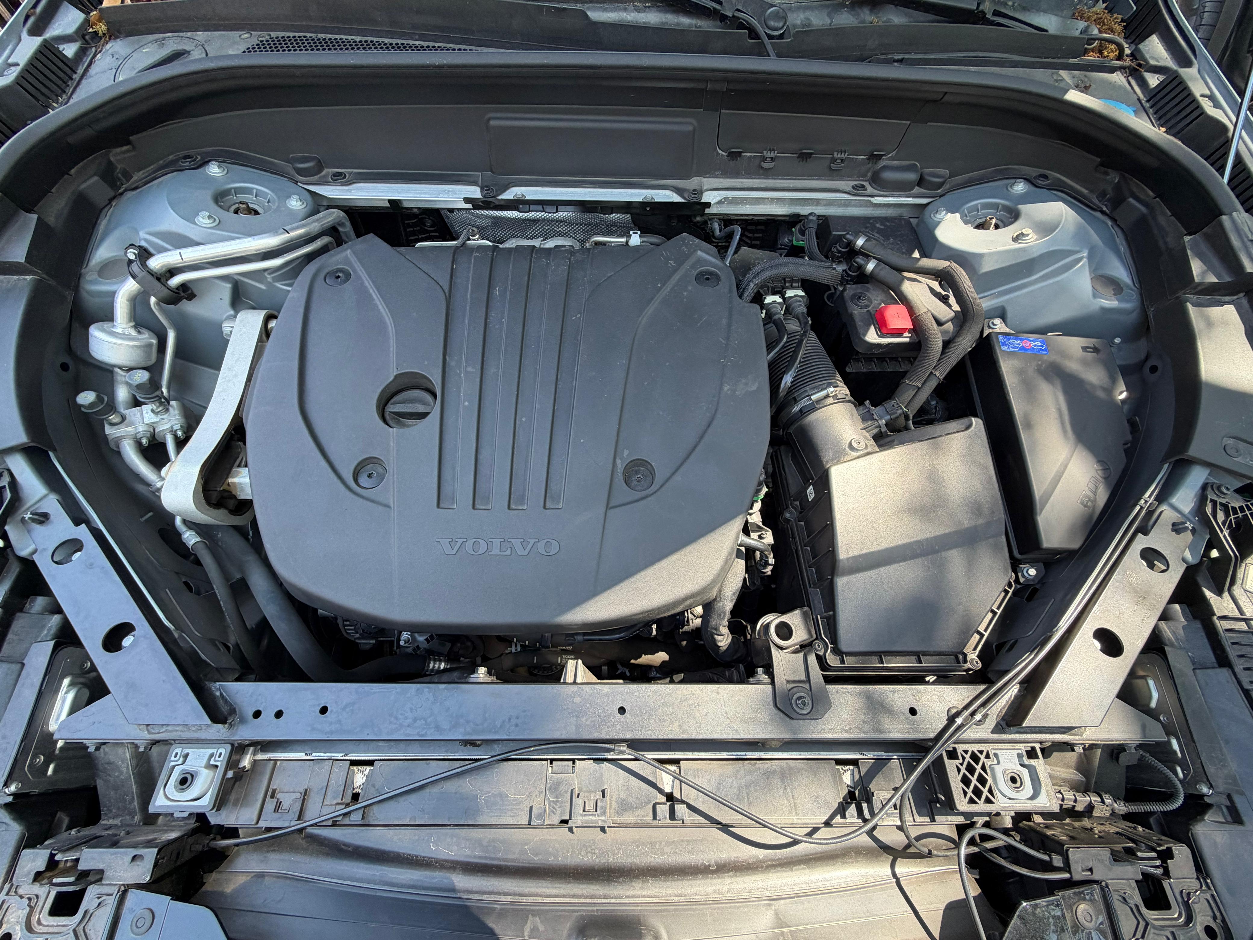 Volvo XC60 B5 Plus Awd Mild-Hybrid 2024