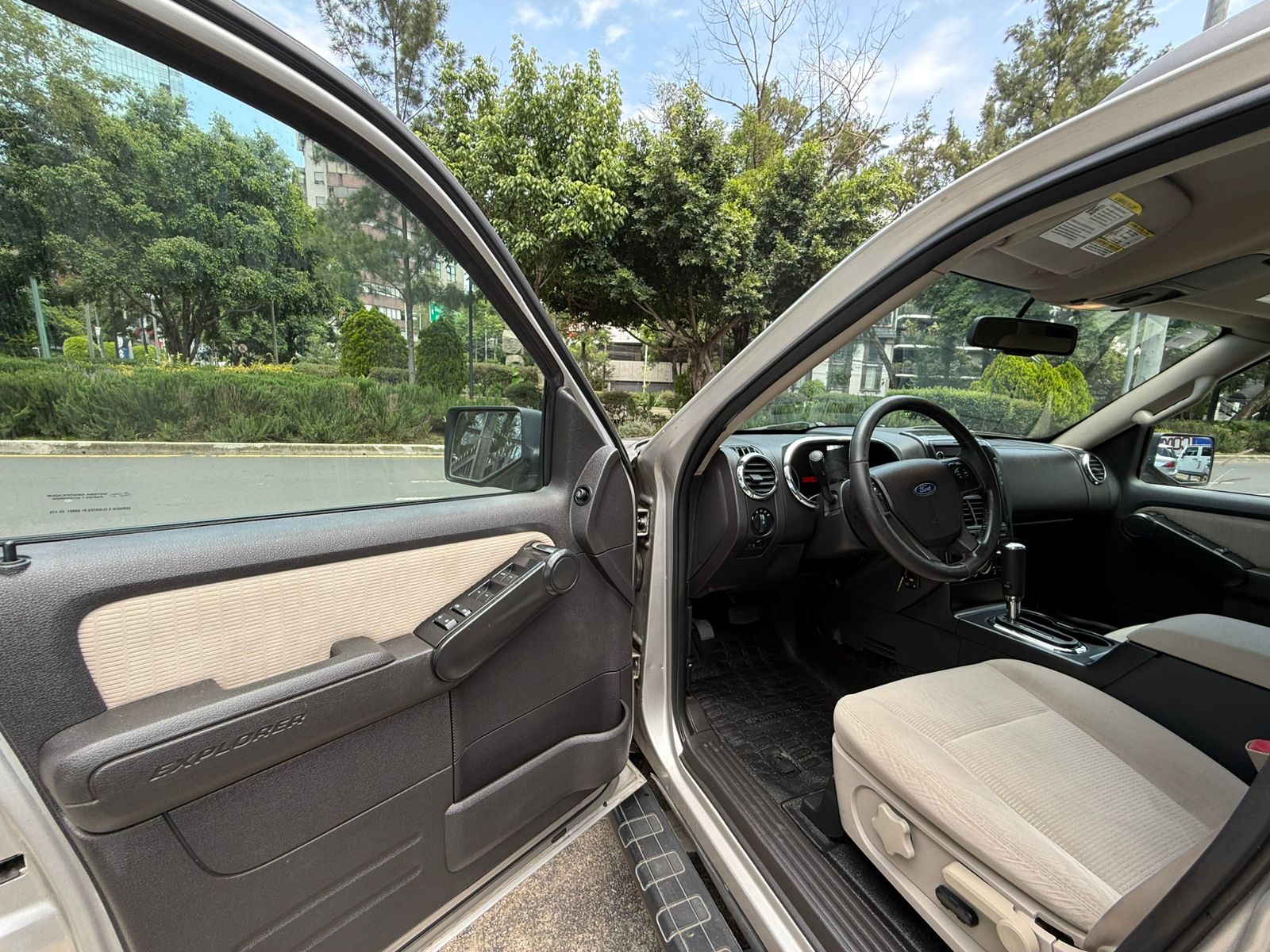 Ford Explorer Sport Trac 2008