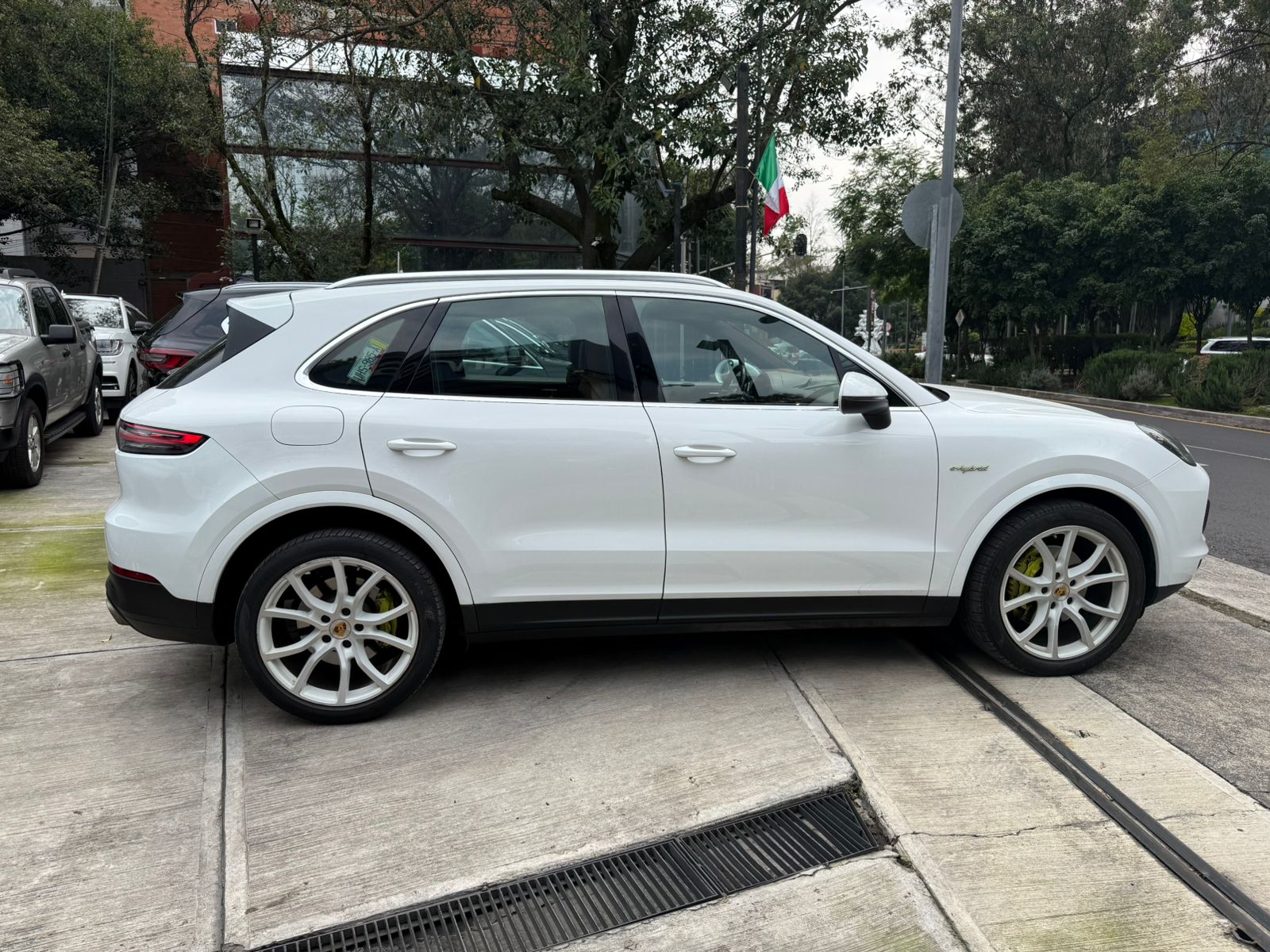 Porsche Cayenne Hybrid 2019