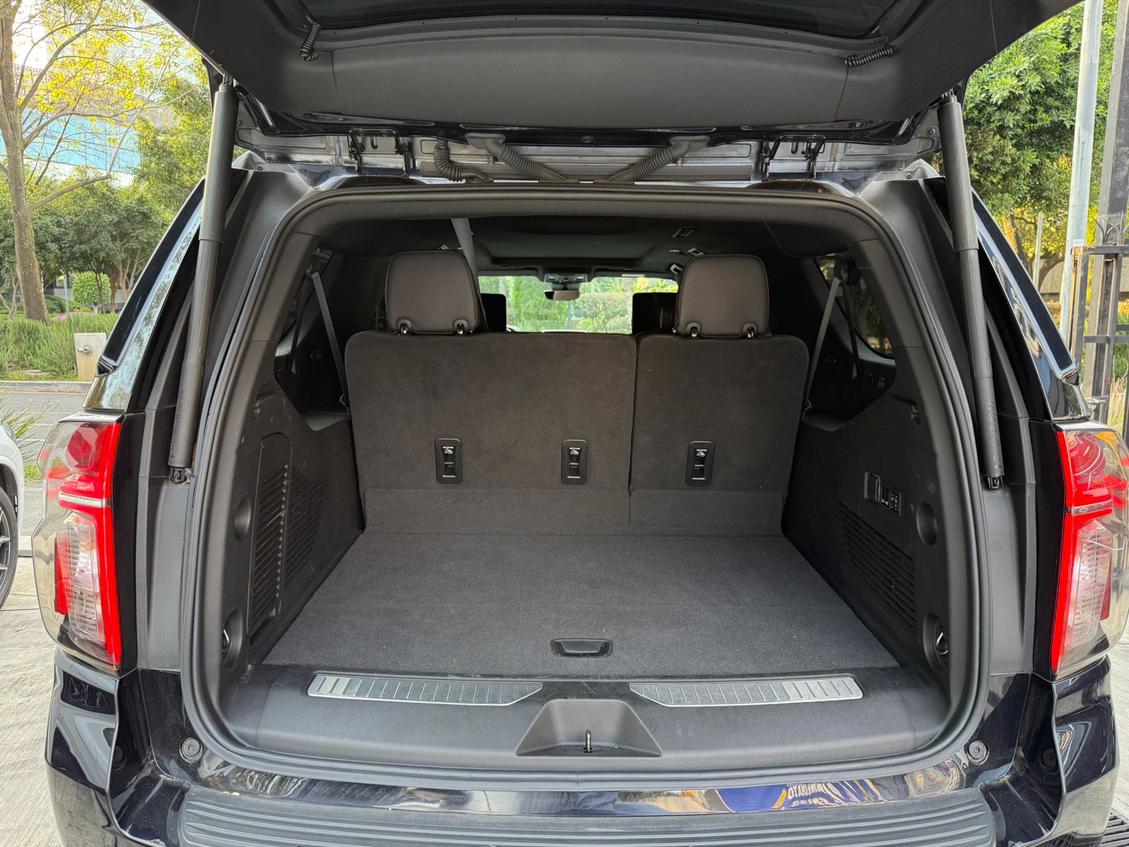 Chevrolet Suburban Highcountry 2023