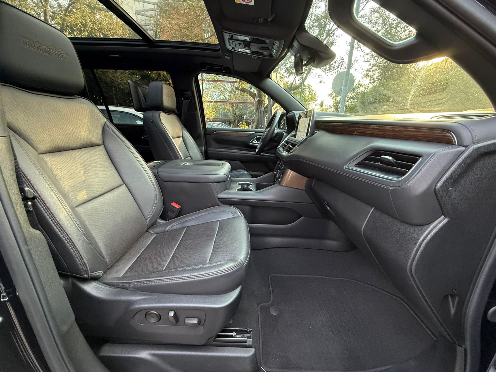 Chevrolet Suburban Highcountry 2023