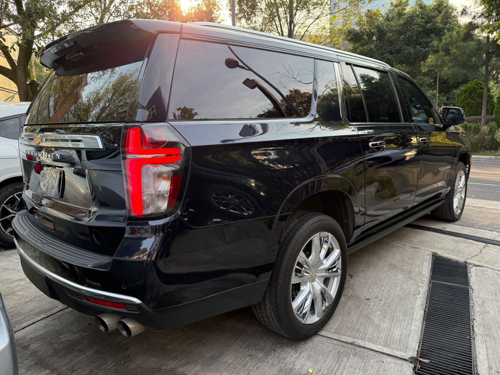 Chevrolet Suburban Highcountry 2023
