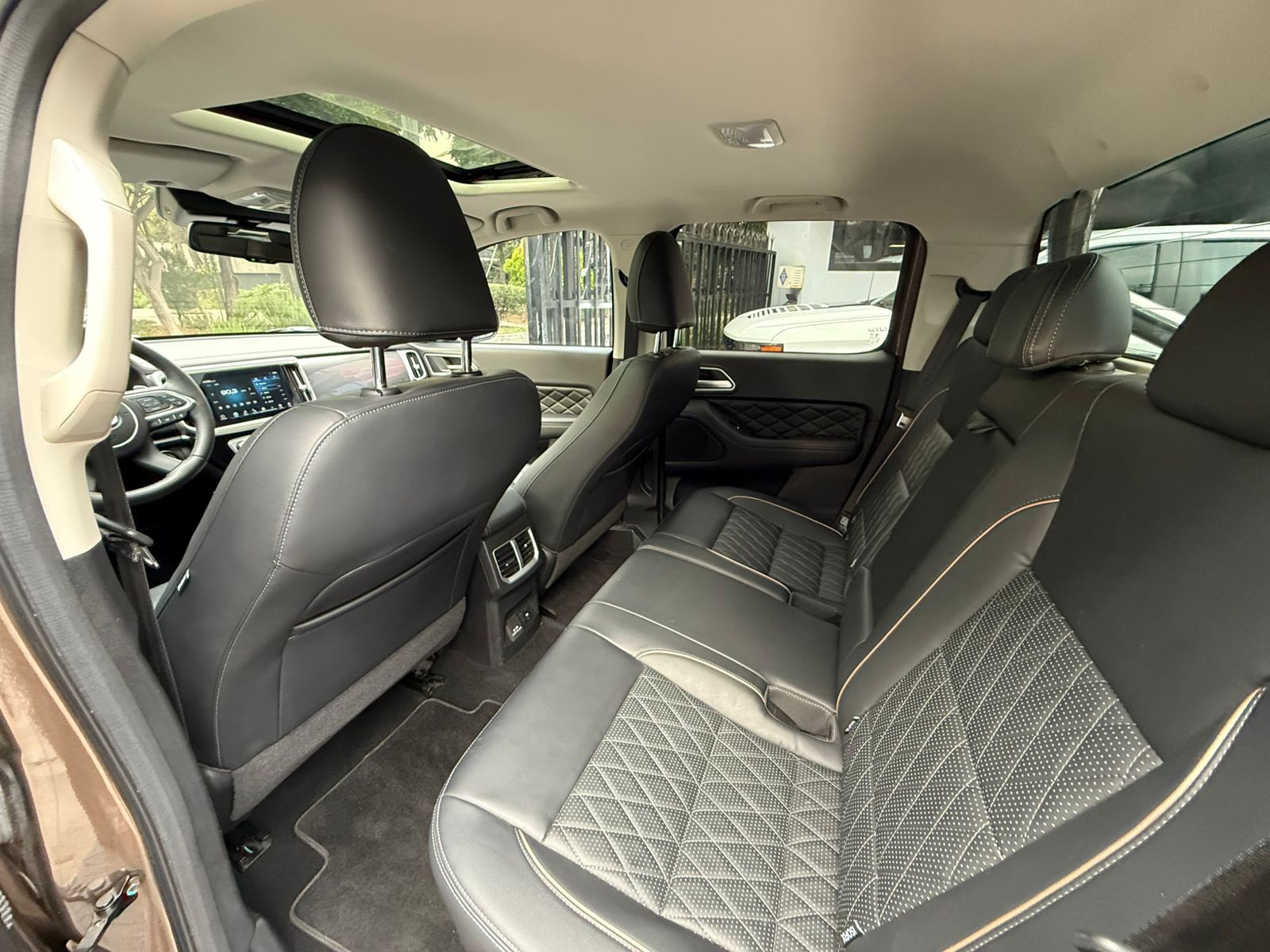 DFSK GWM POER Luxury 4x4 2025