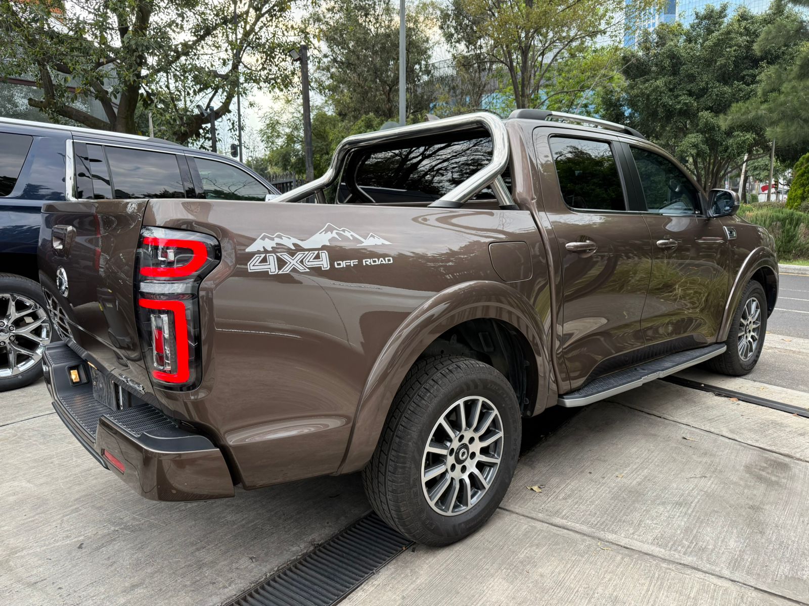 DFSK GWM POER Luxury 4x4 2025