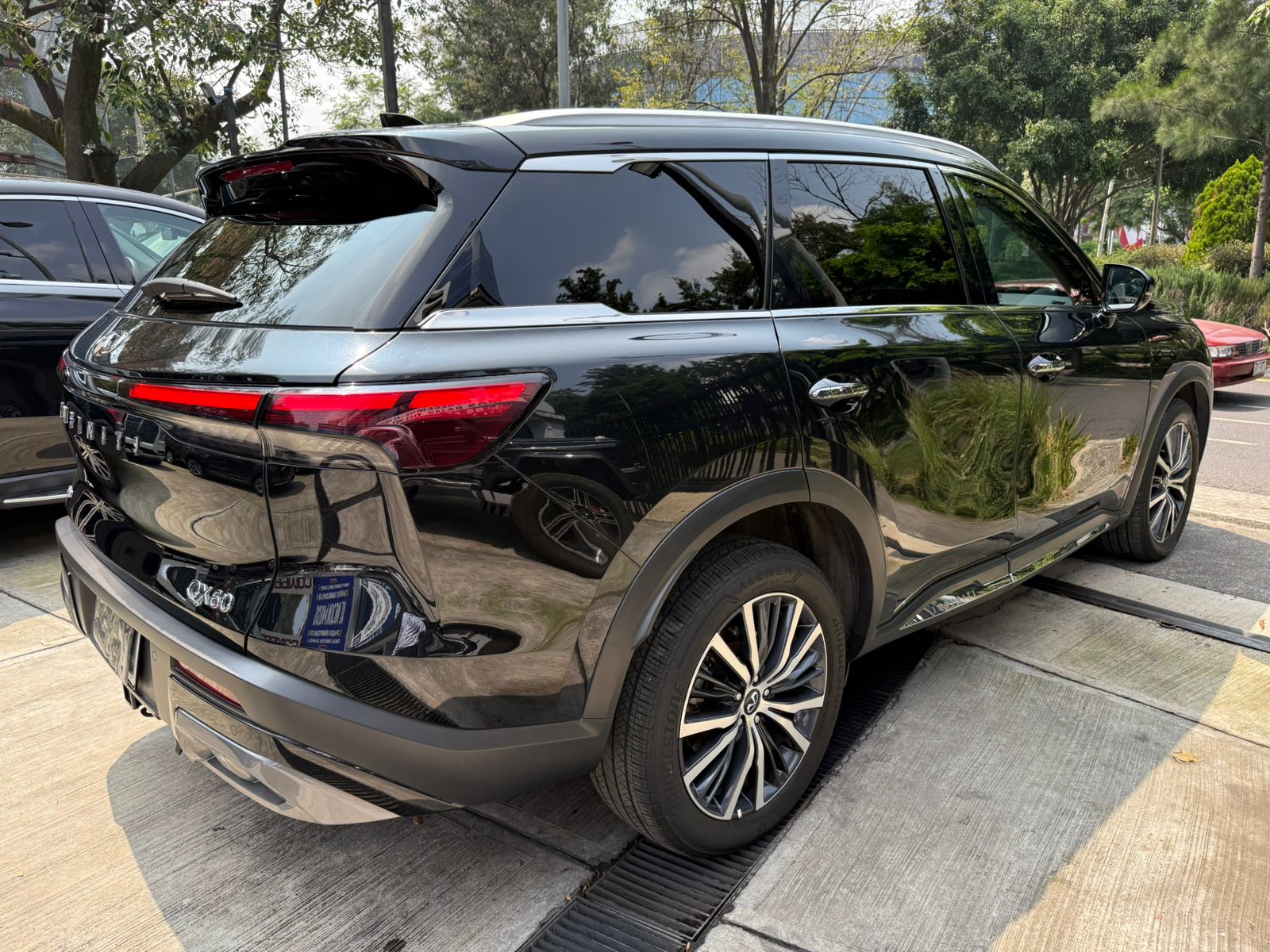 Infiniti Qx60 Sensory AWD 2023