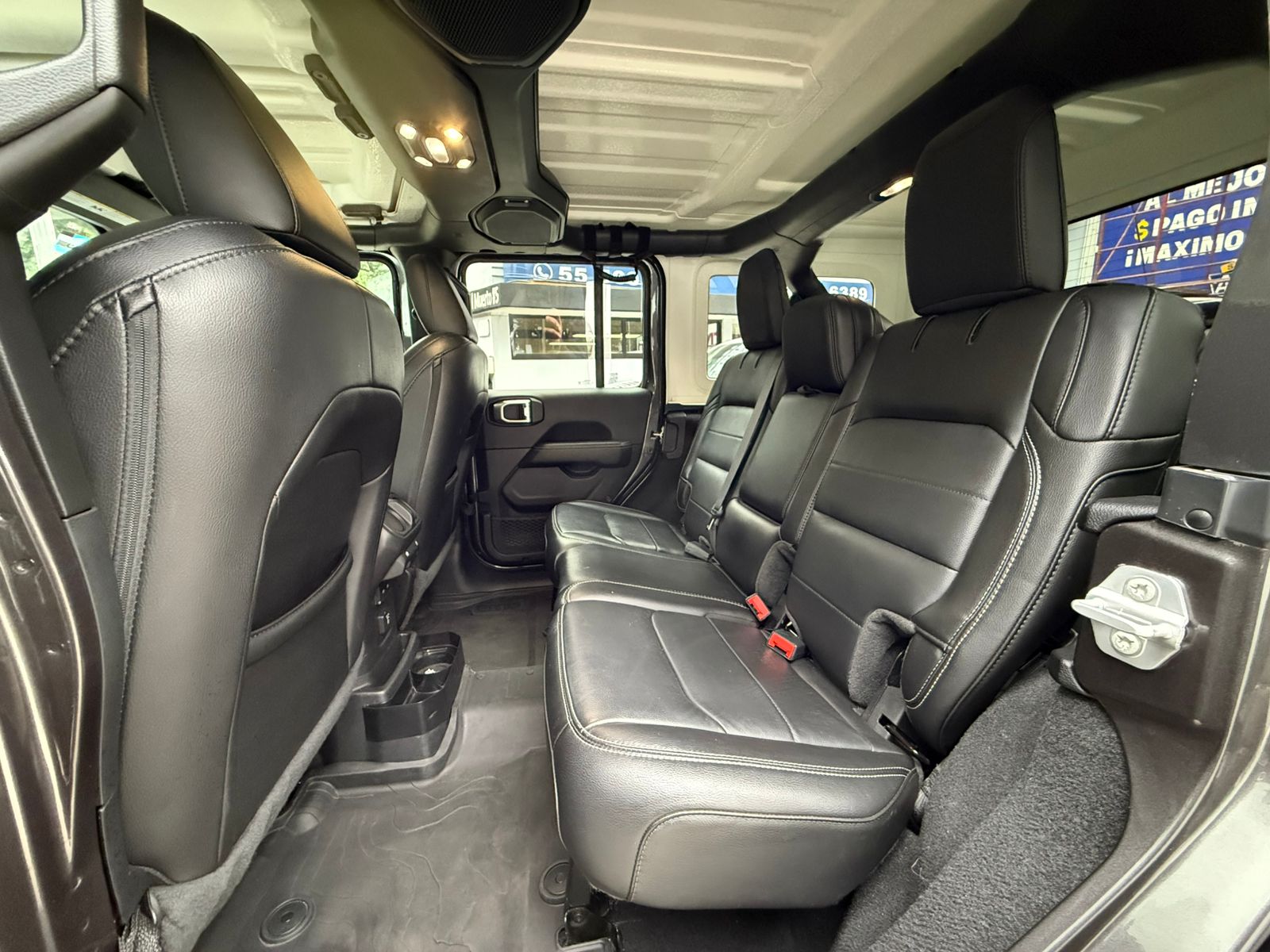 Jeep WranglerUnlimitedSahara 2021