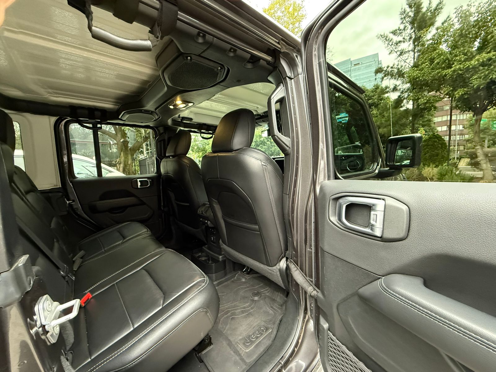 Jeep WranglerUnlimitedSahara 2021