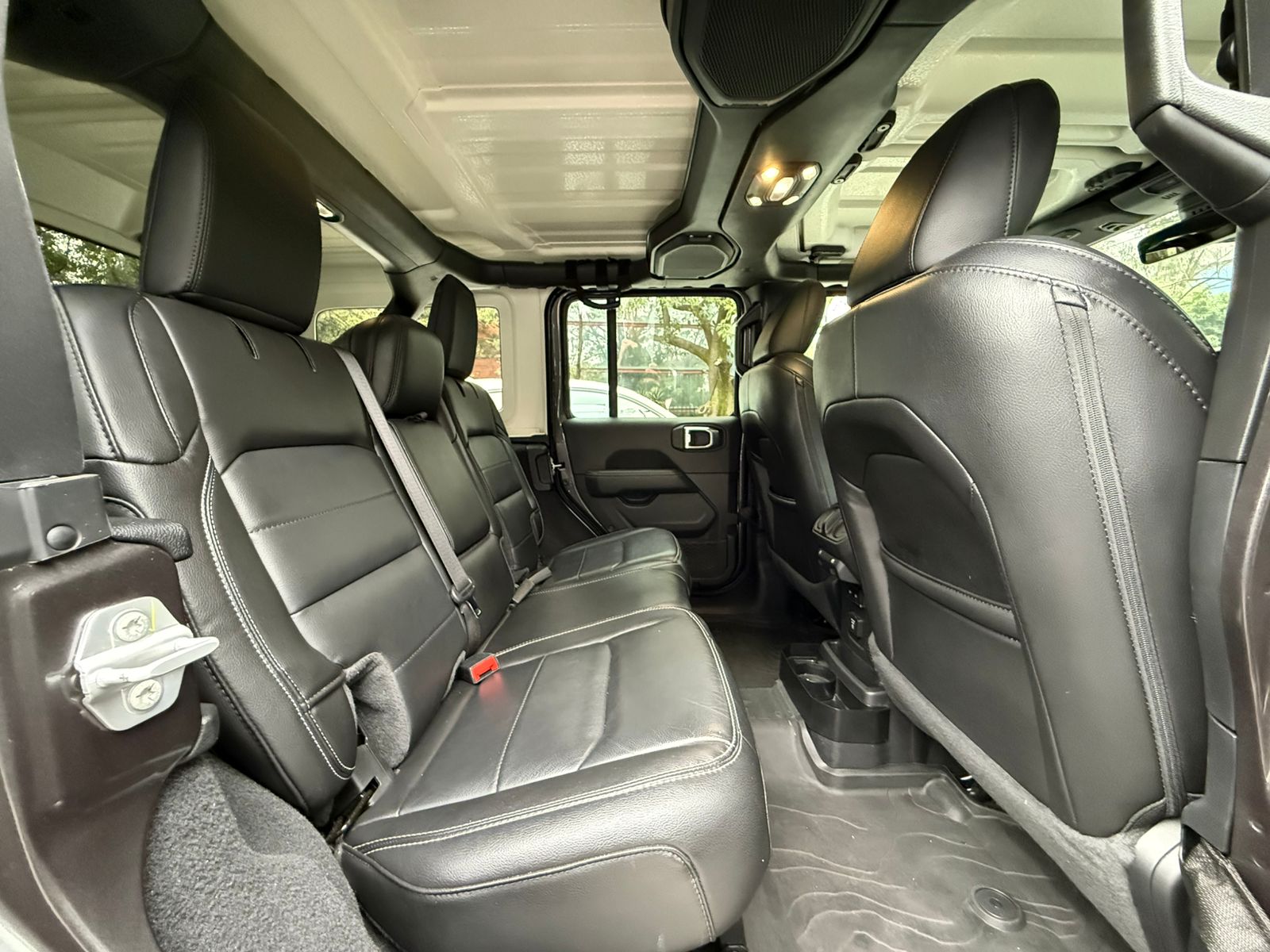 Jeep WranglerUnlimitedSahara 2021