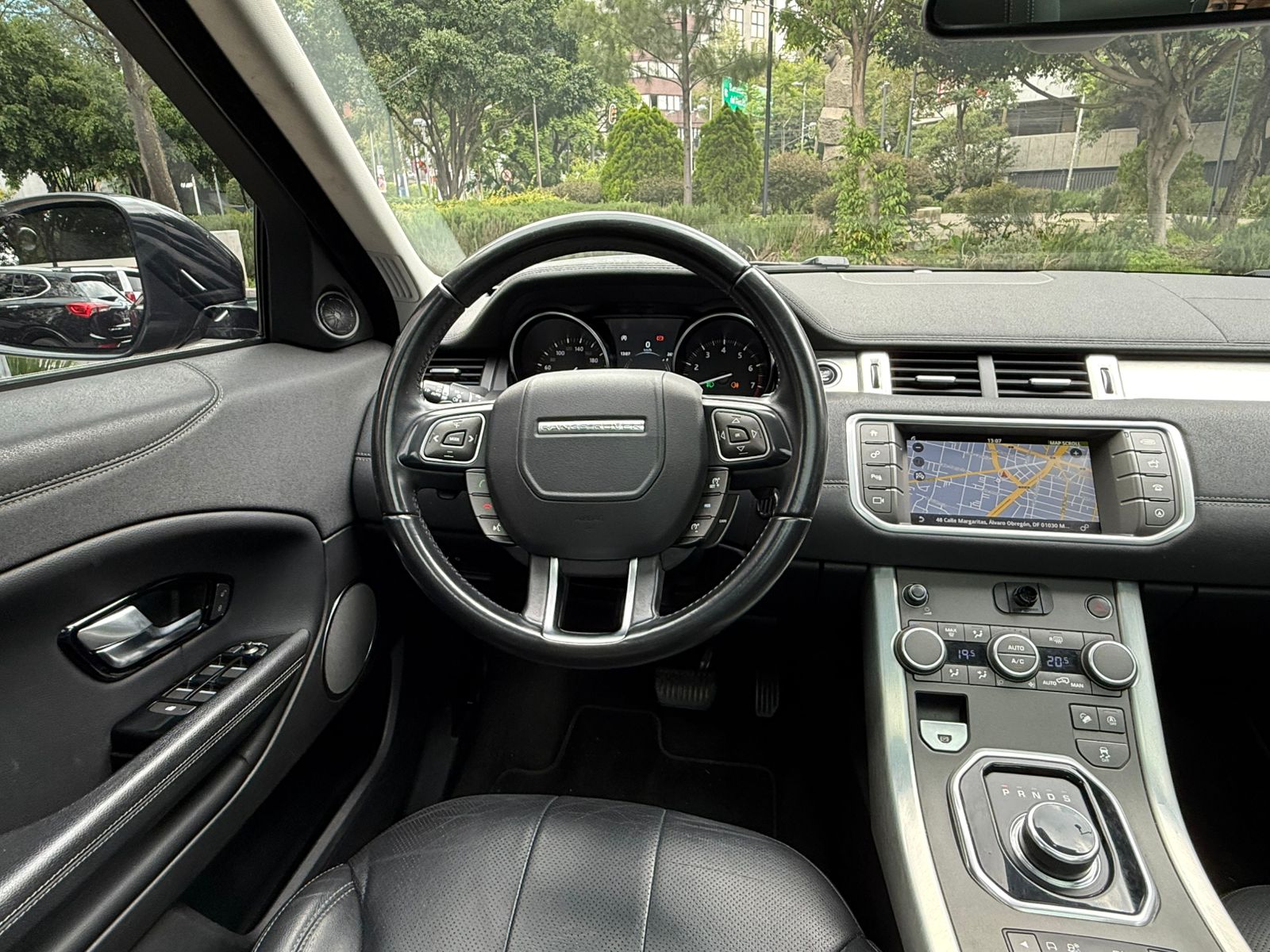 Land Rover Evoque SE 2018