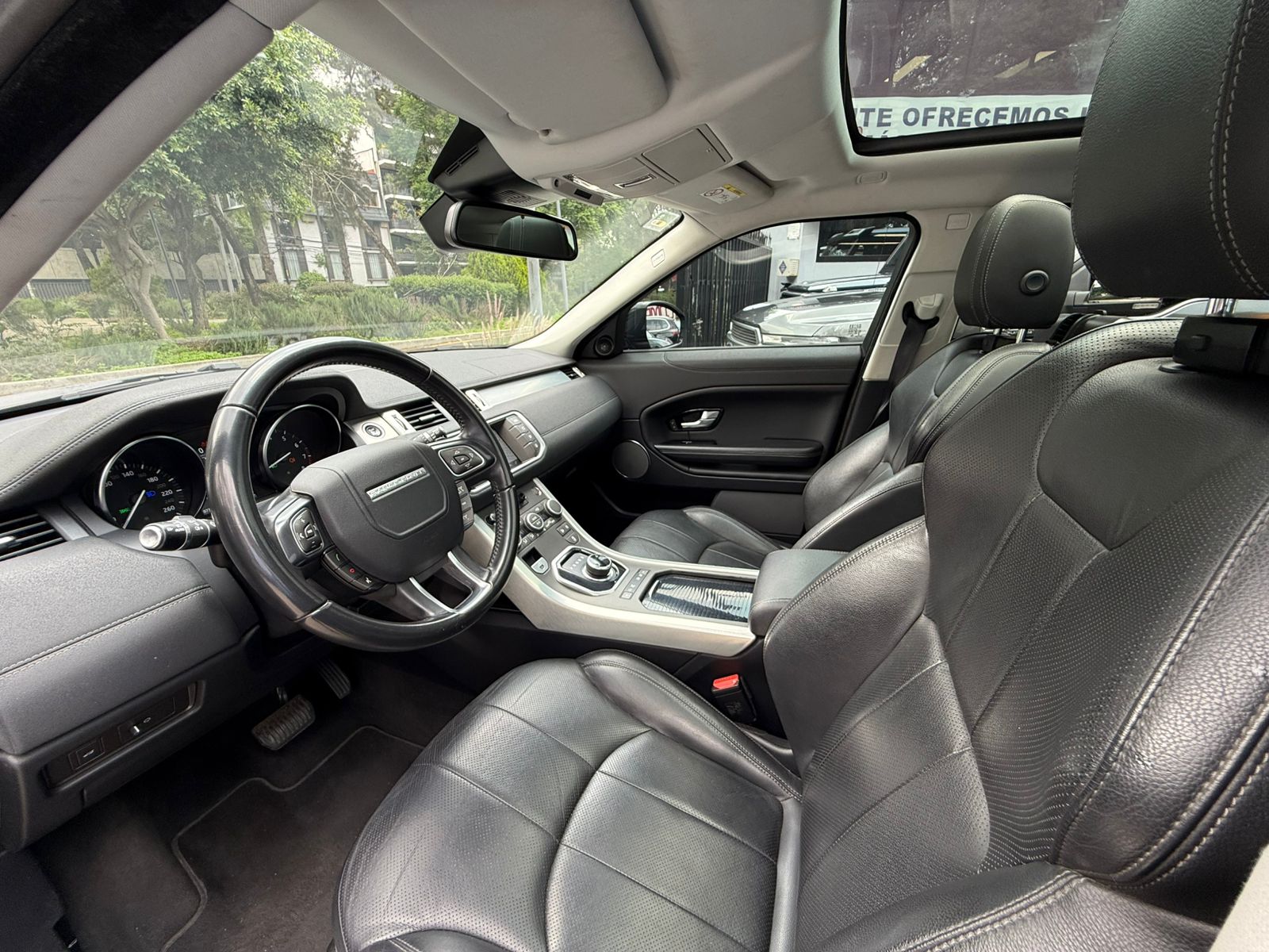 Land Rover Evoque SE 2018