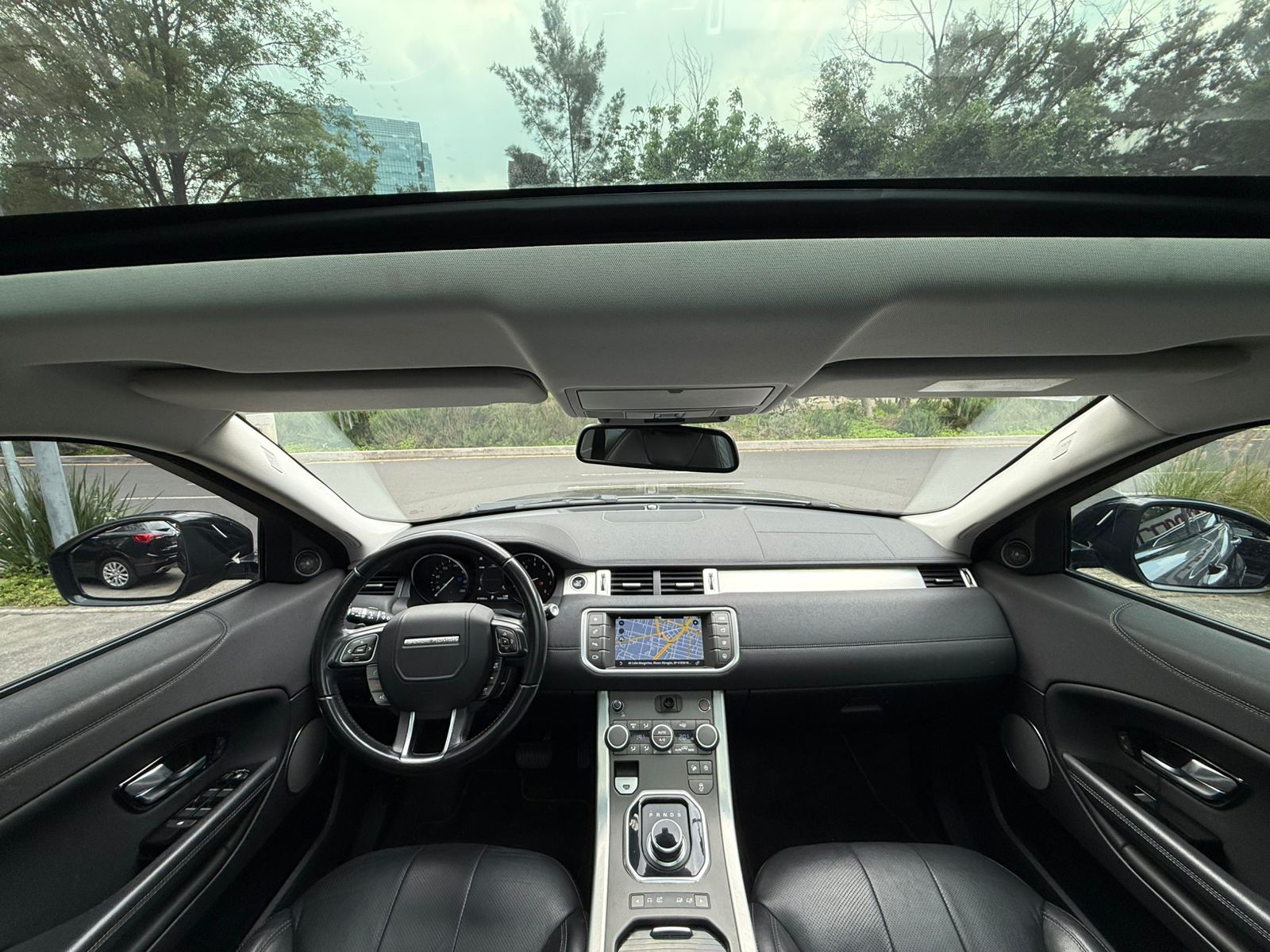 Land Rover Evoque SE 2018