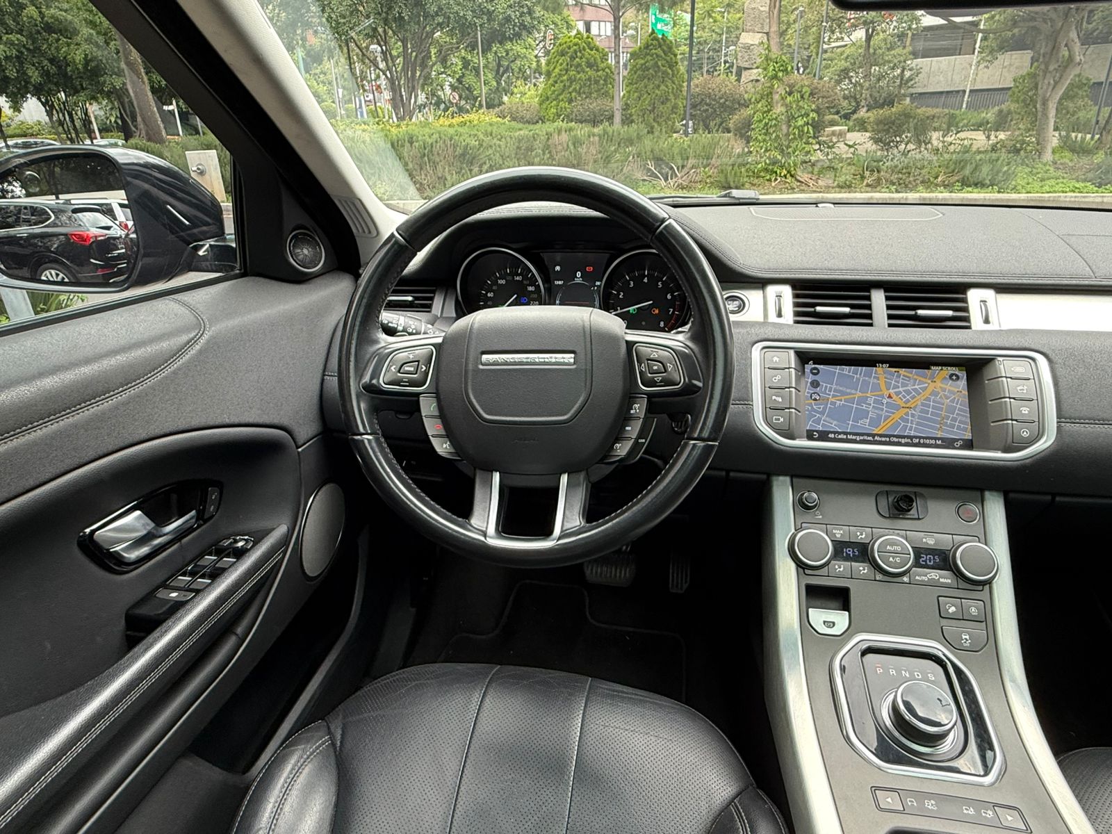 Land Rover Evoque SE 2018