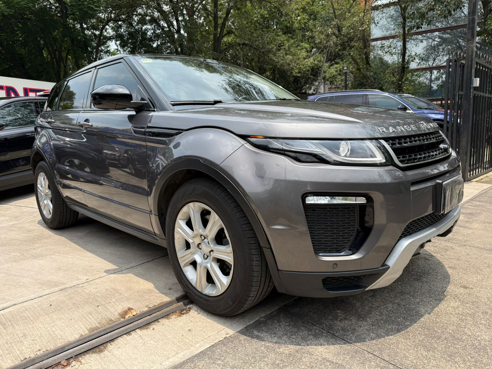 Land Rover Evoque SE 2018