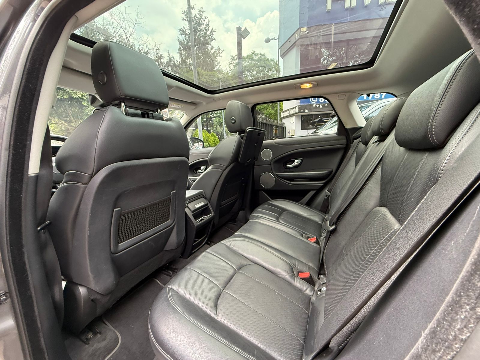 Land Rover Evoque SE 2018