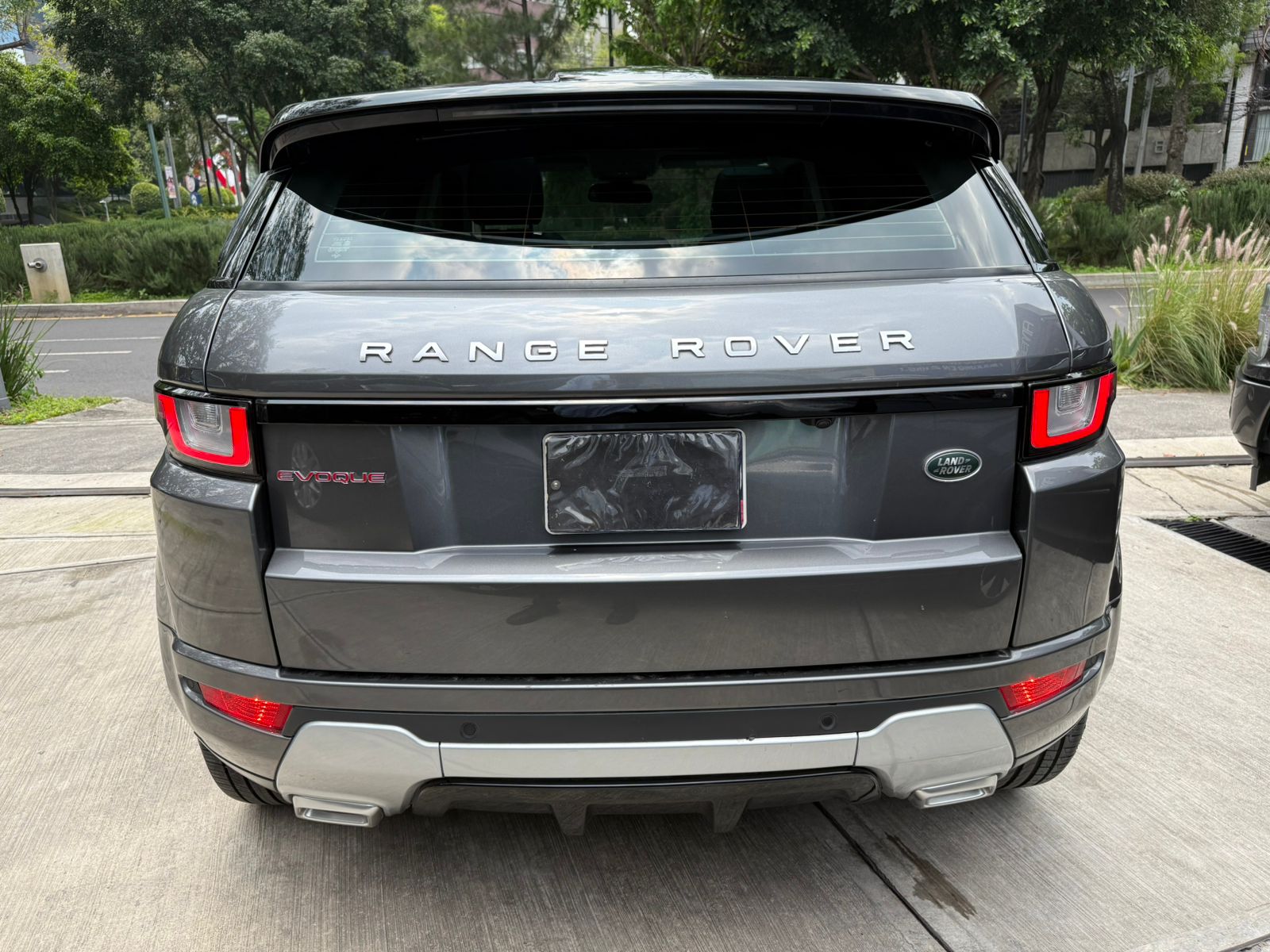 Land Rover Evoque SE 2018
