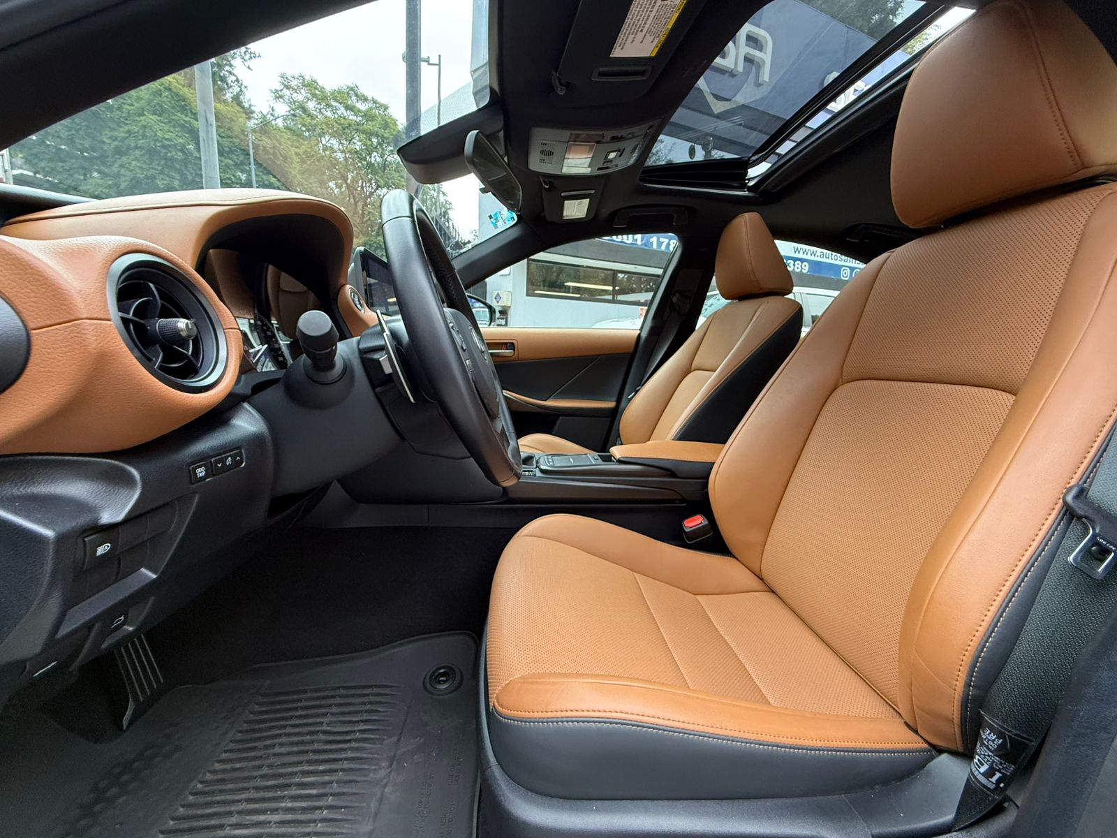 Toyota Lexus IS 300 2023