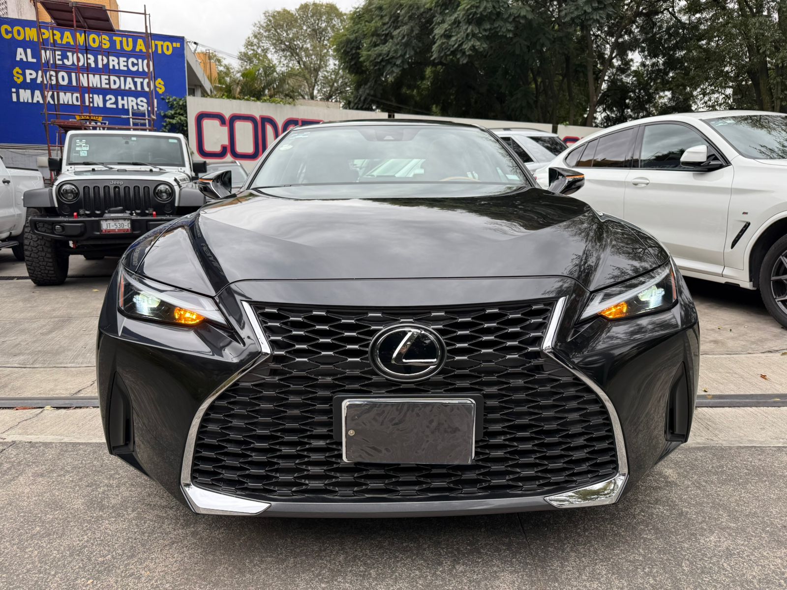Toyota Lexus IS 300 2023