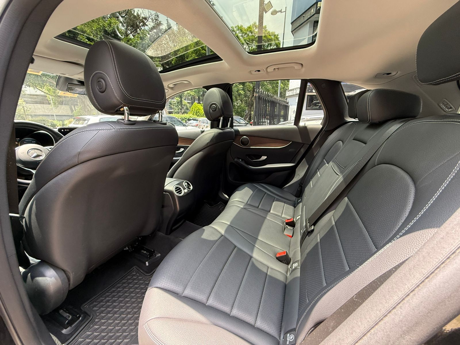 Mercedes-Benz GLC 300 Comfort 2021