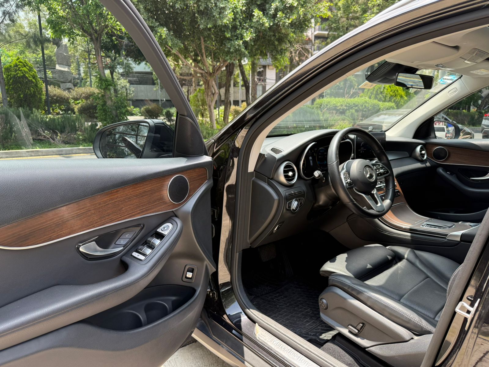 Mercedes-Benz GLC 300 Comfort 2021