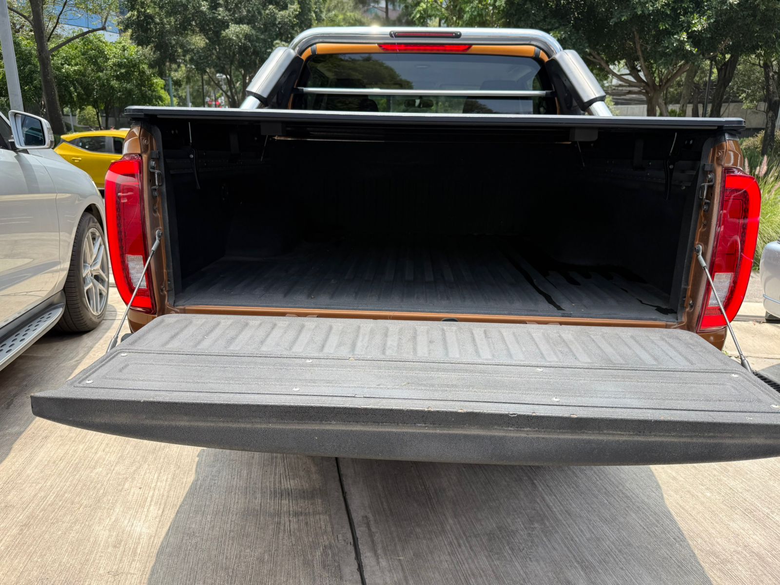 Nissan Frontier LE Diesel 4x4 2016