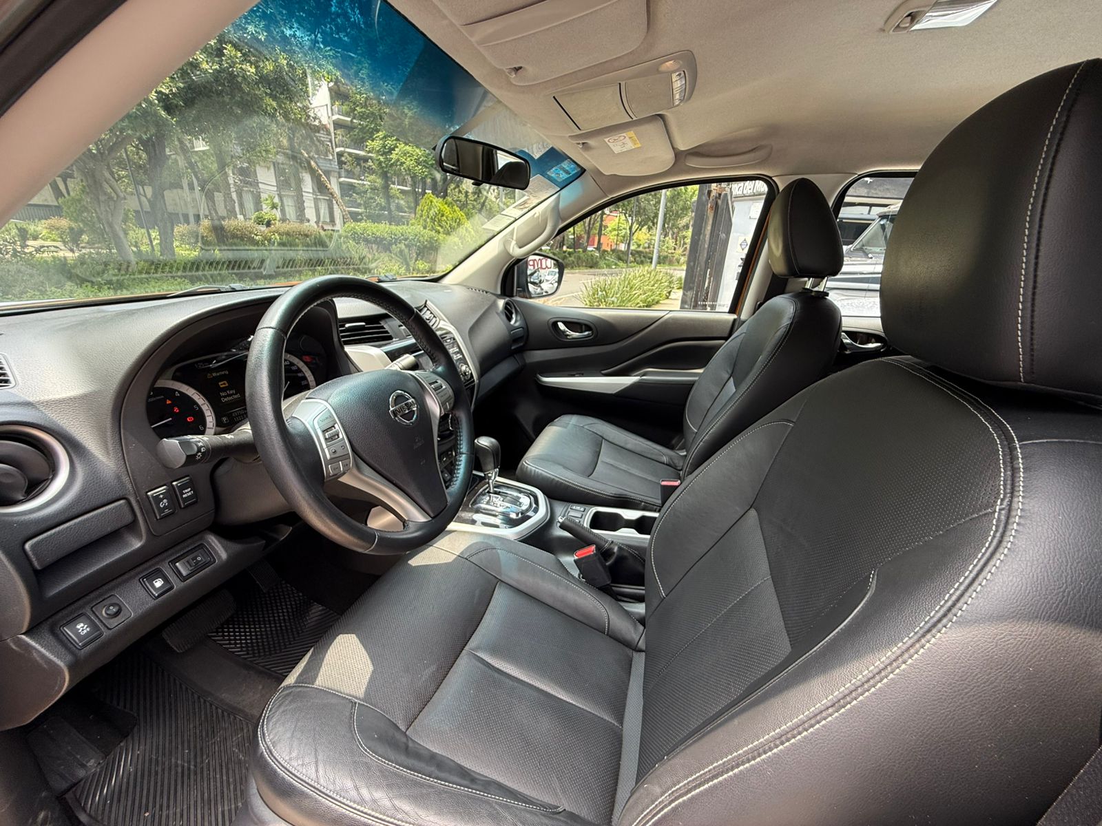 Nissan Frontier LE Diesel 4x4 2016