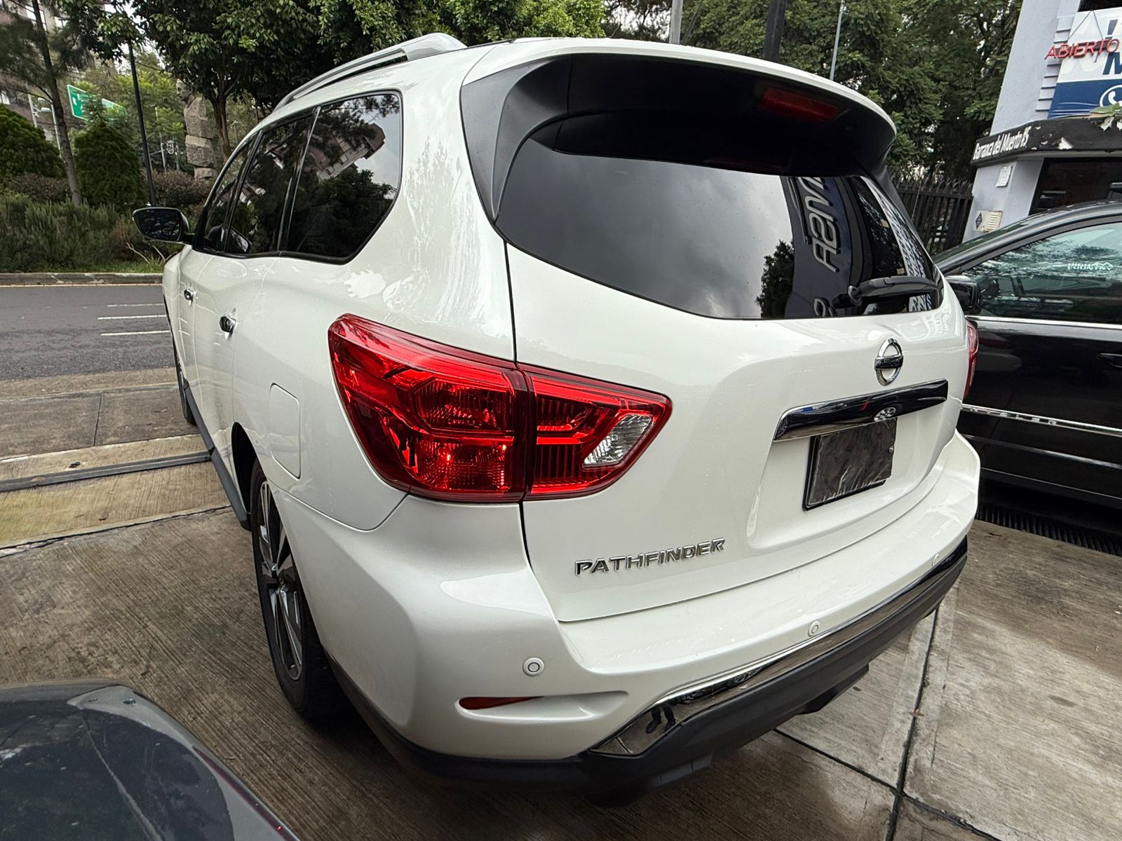 Nissan Pathfinder Exclusive 2018