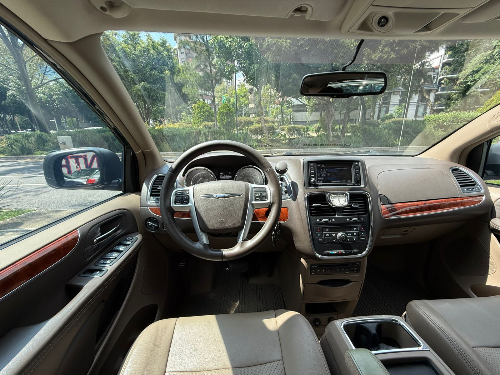 Chrysler TownandCountryTouring 2013