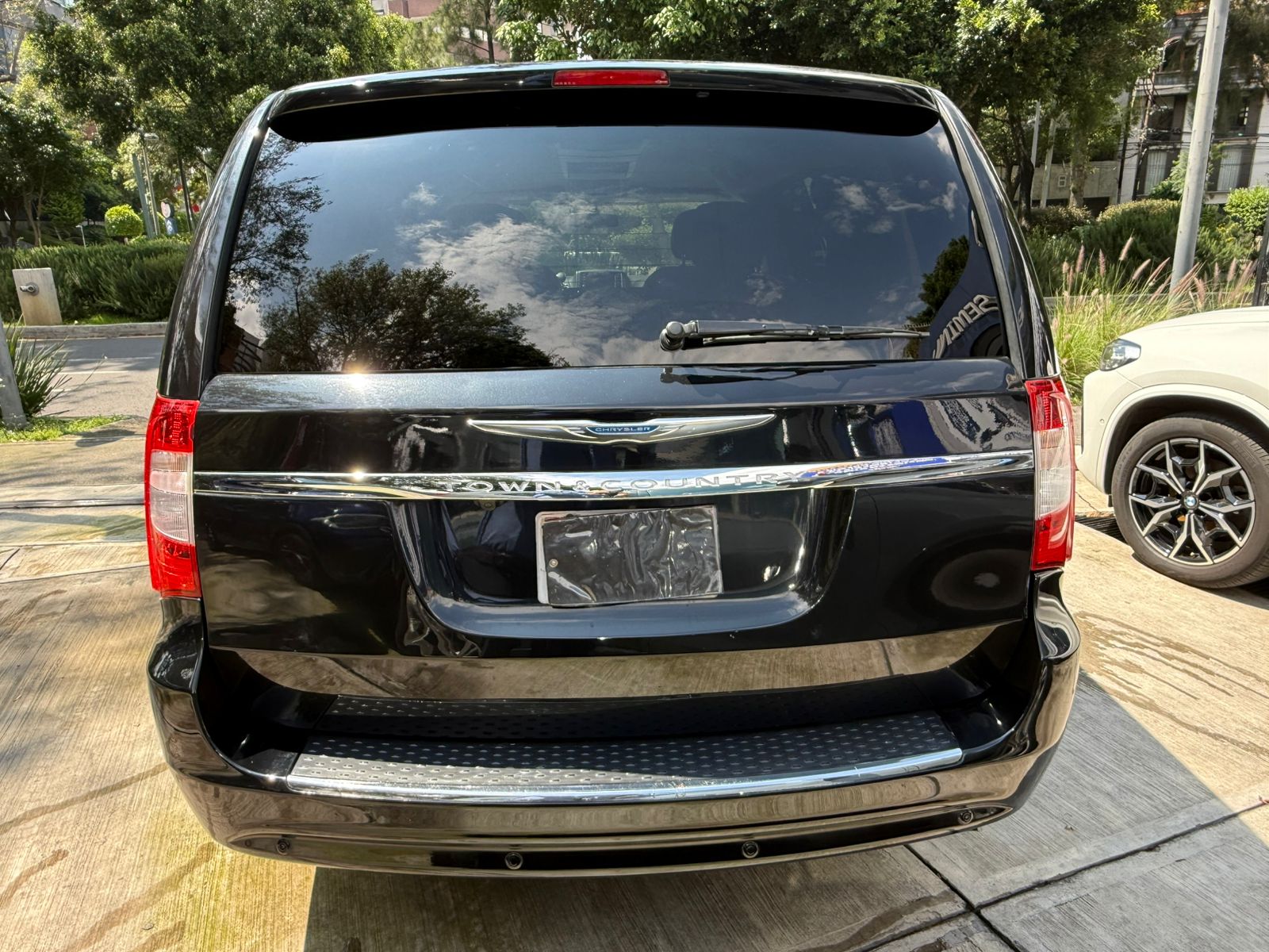 Chrysler TownandCountryTouring 2013