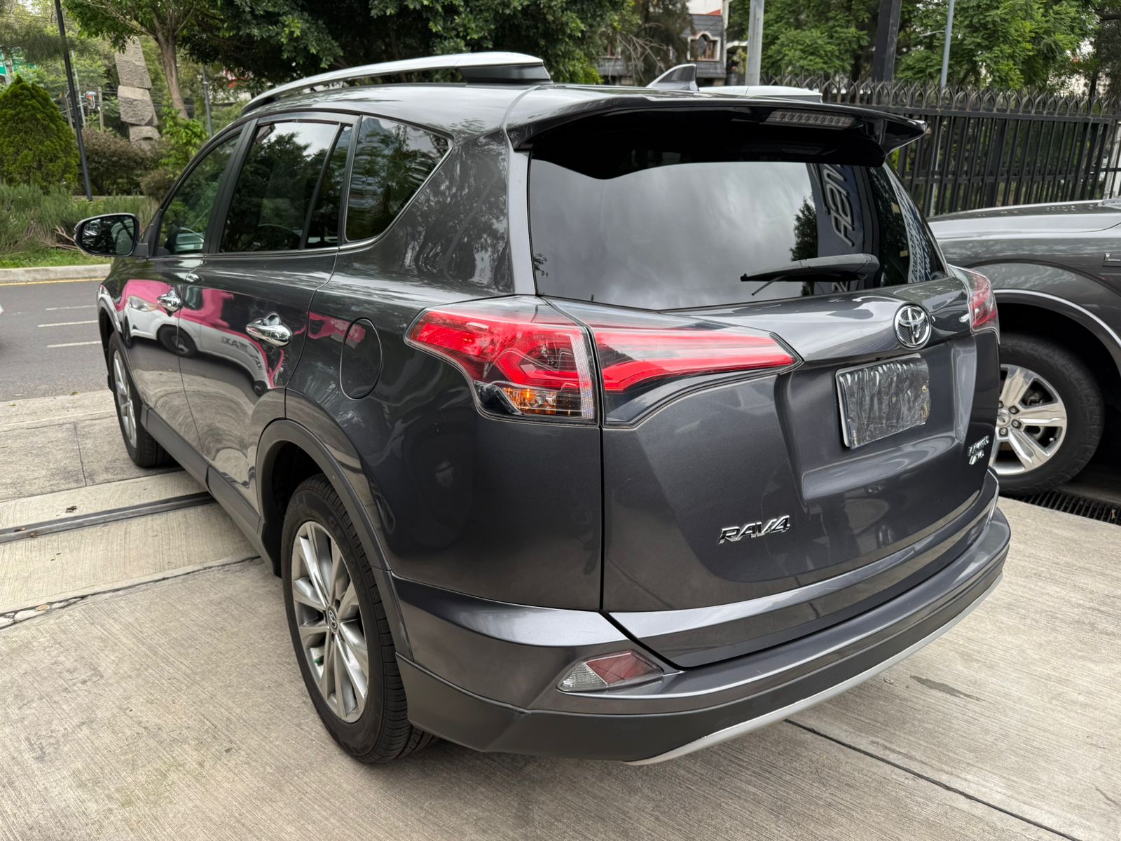 Toyota Rav4 Limited 2016