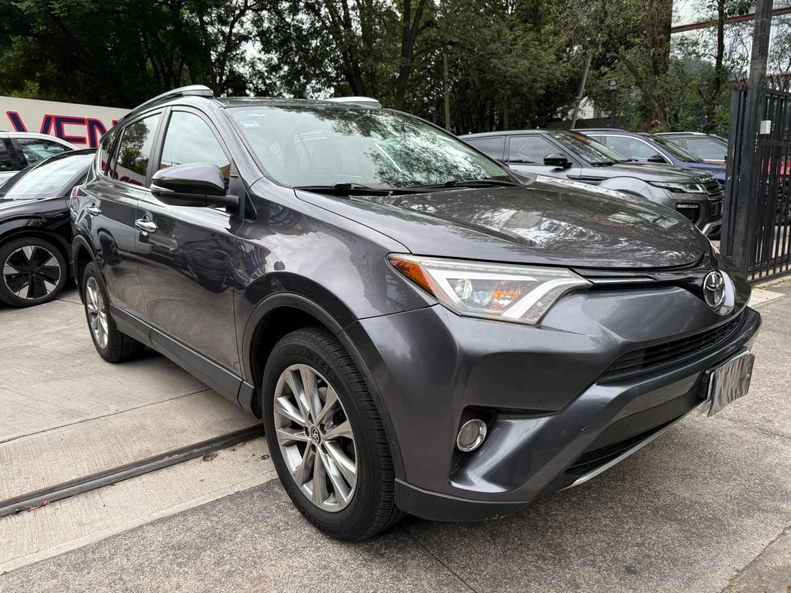 Toyota Rav4 Limited 2016