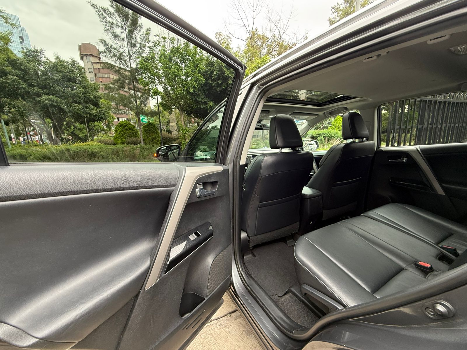 Toyota Rav4 Limited 2016