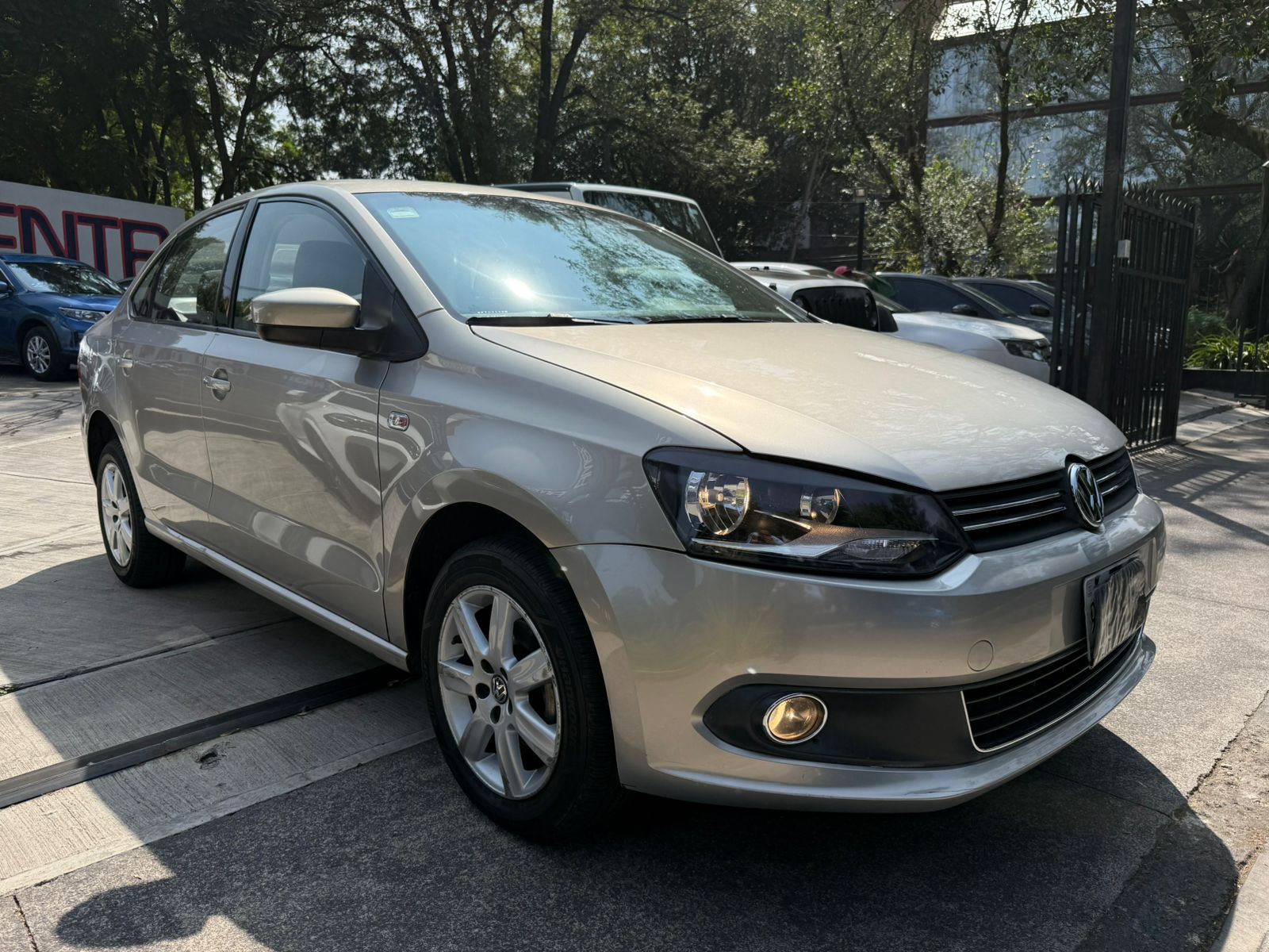 Volkswagen Vento Highline 2015