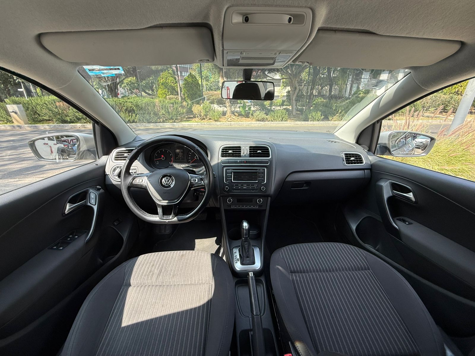 Volkswagen Vento Highline 2015