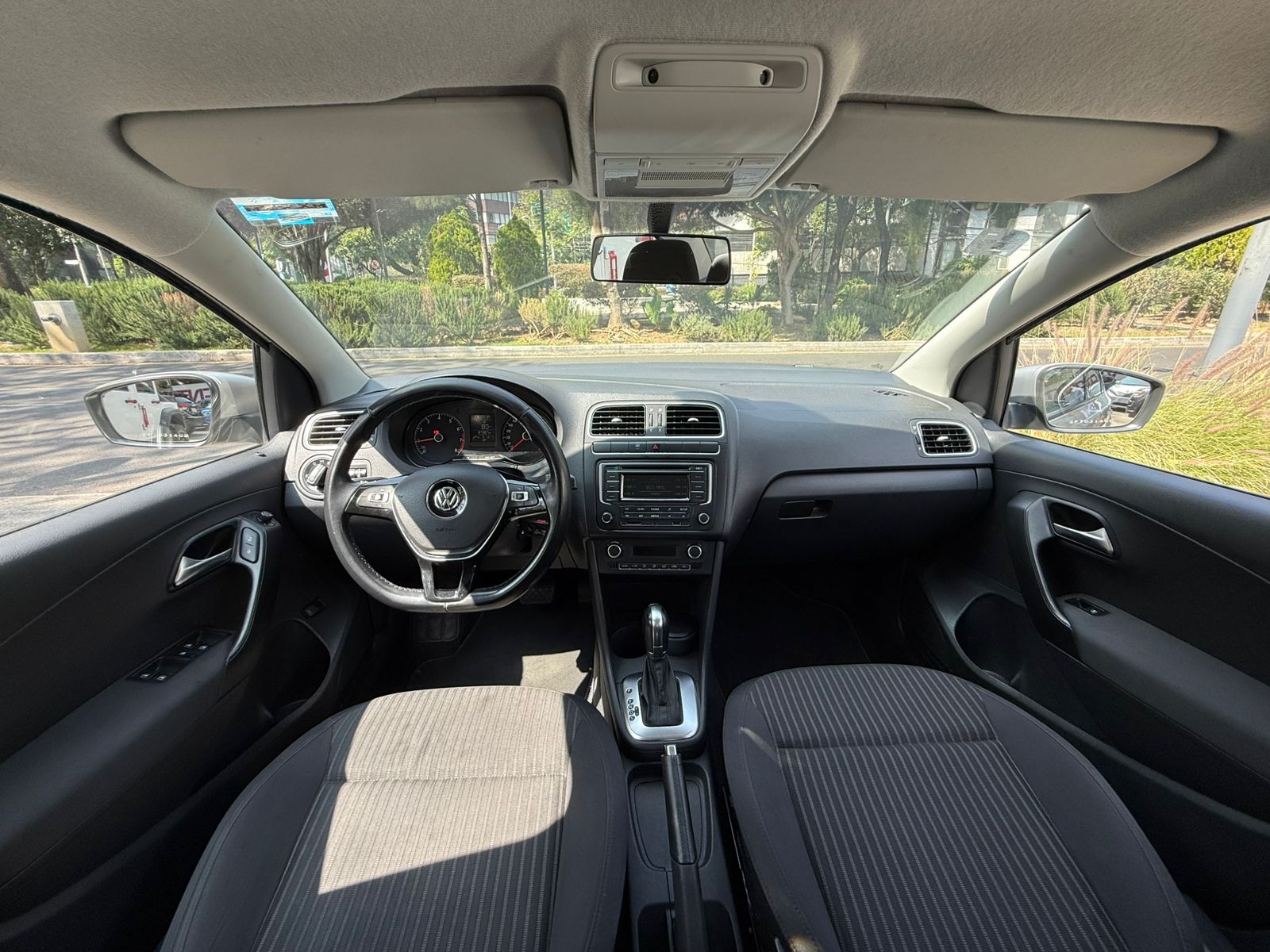 Volkswagen Vento Highline 2015