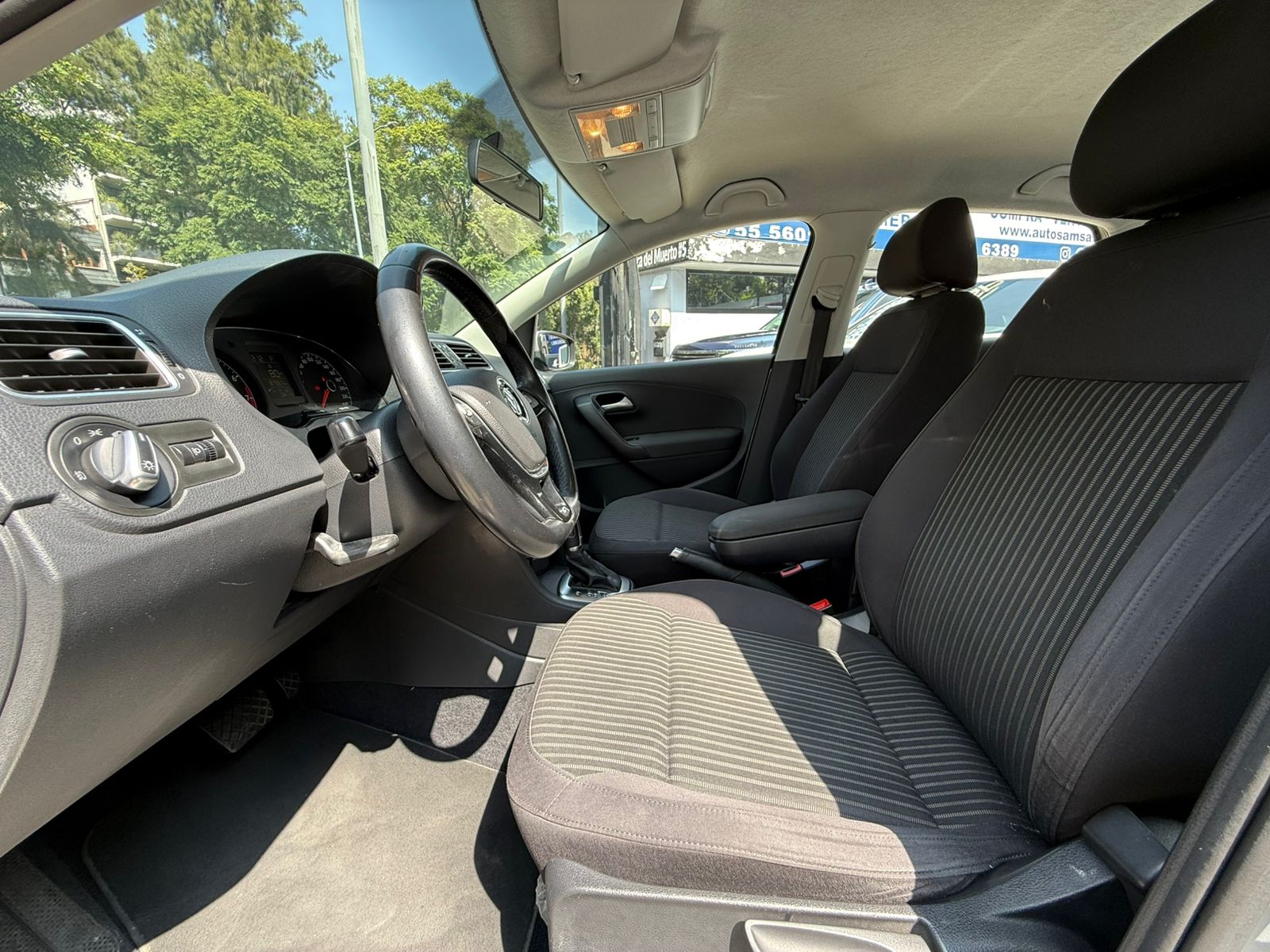 Volkswagen Vento Highline 2015