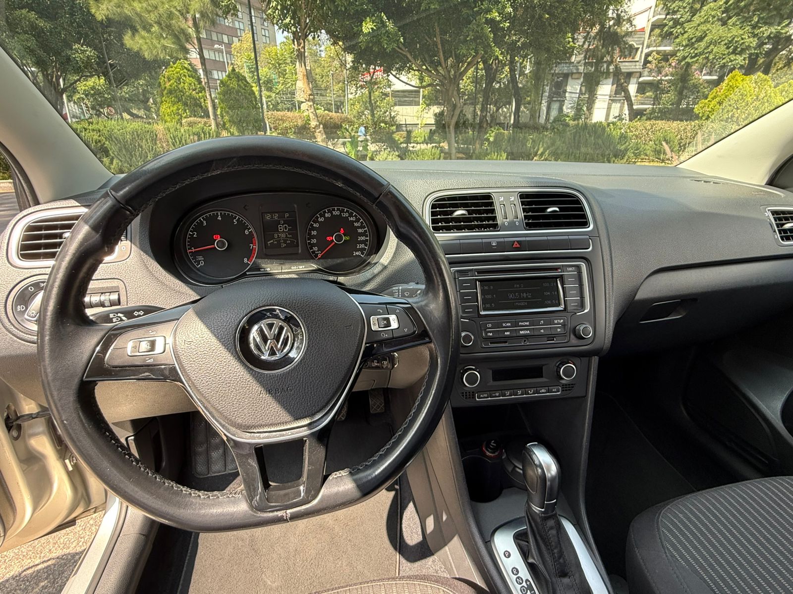 Volkswagen Vento Highline 2015