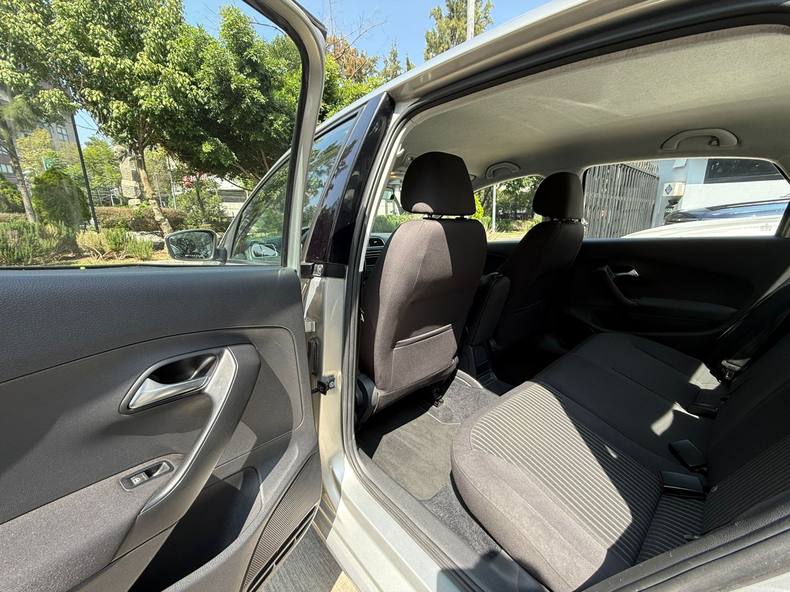 Volkswagen Vento Highline 2015