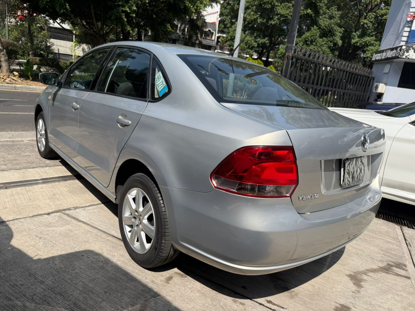 Volkswagen Vento Highline 2015